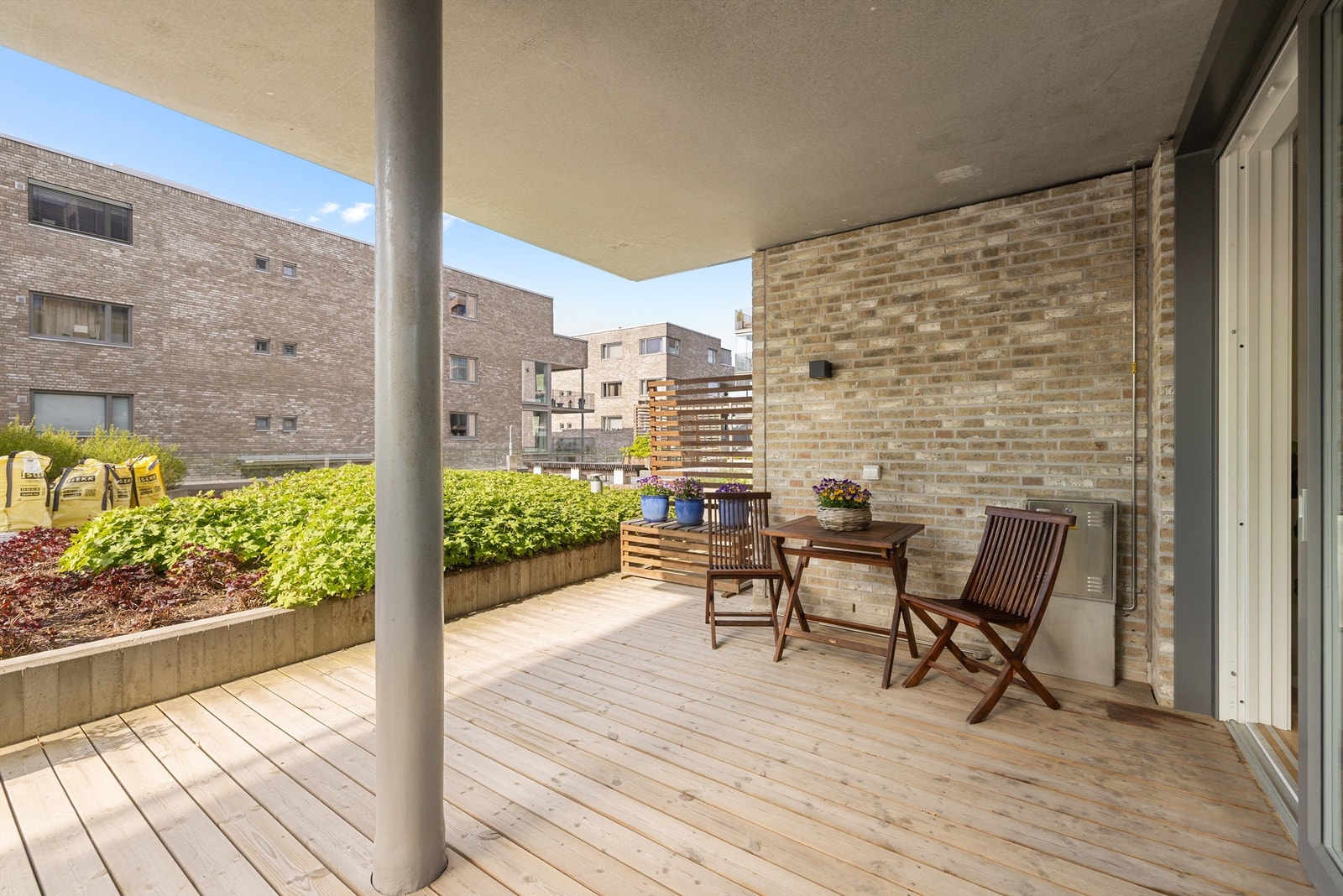På veggen er det også uttak for gass, ideelt for grill eller terrassevarmer. Galleribilde