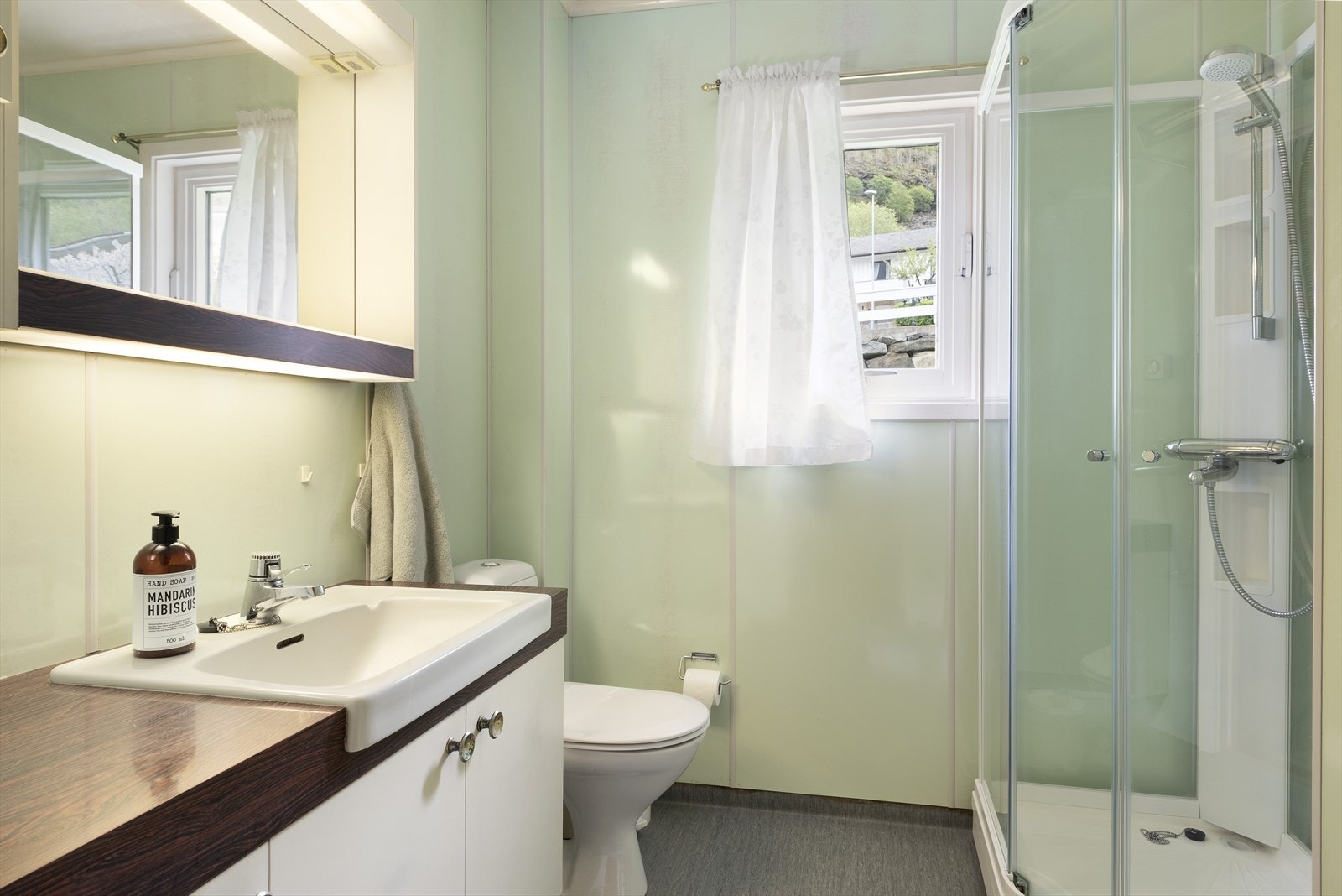 - Bad i hovudetasjen - Galleribilde