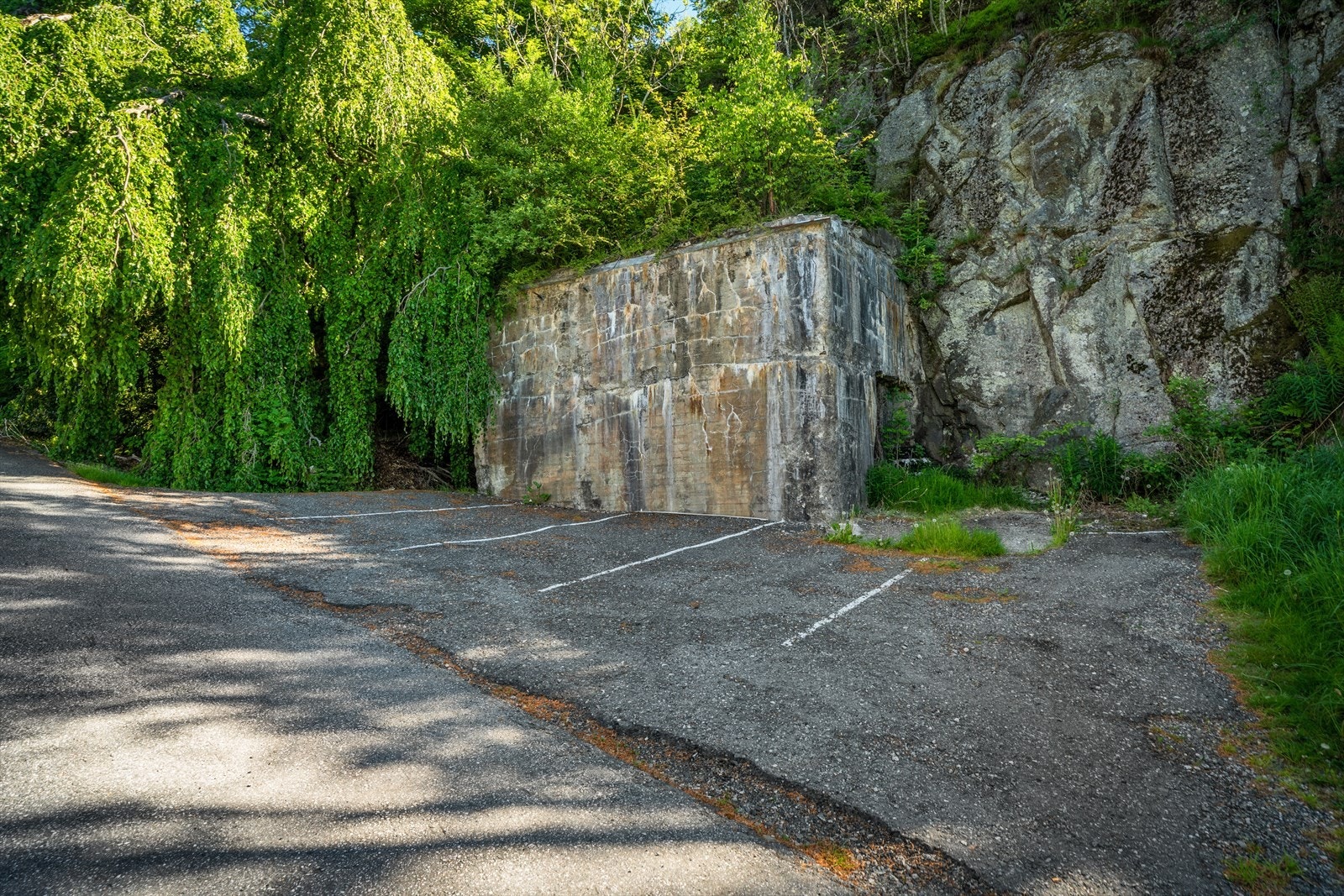 Borettslaget disponerer noen parkeringsplasser. Galleribilde