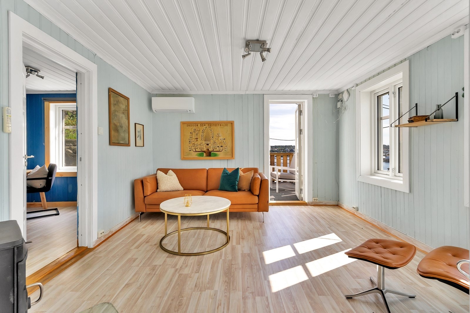 Sjarmerende planløsning med flere stuer. Galleribilde