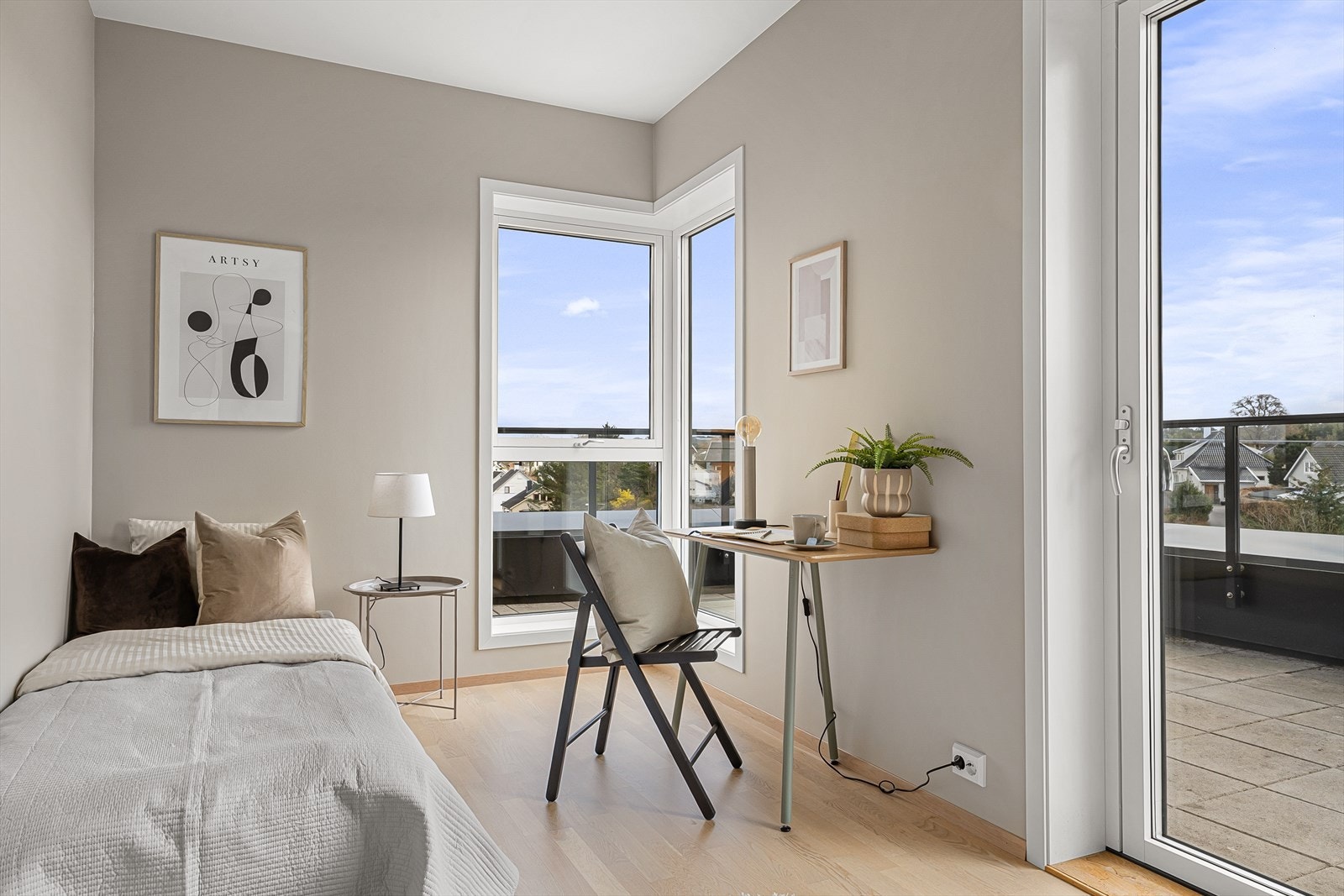 Soverom 3. Herfra har du utgang til balkongen Galleribilde