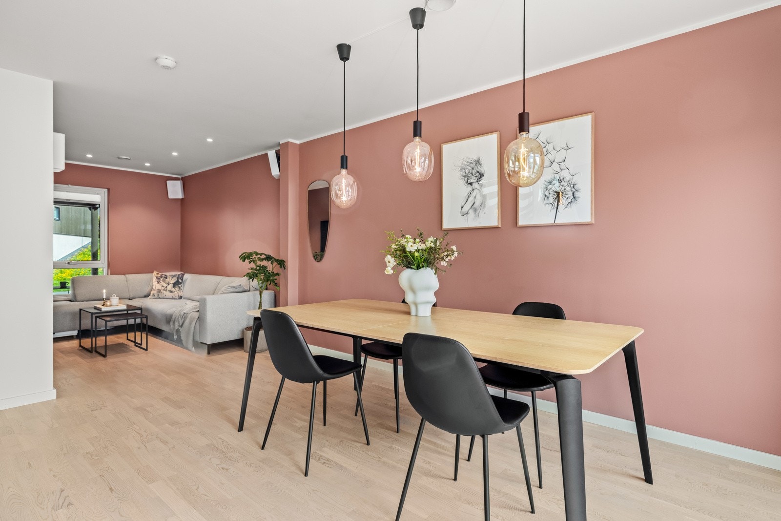 Moderne standard med den ettertraktede "flytt-rett-inn"-følelsen. Galleribilde