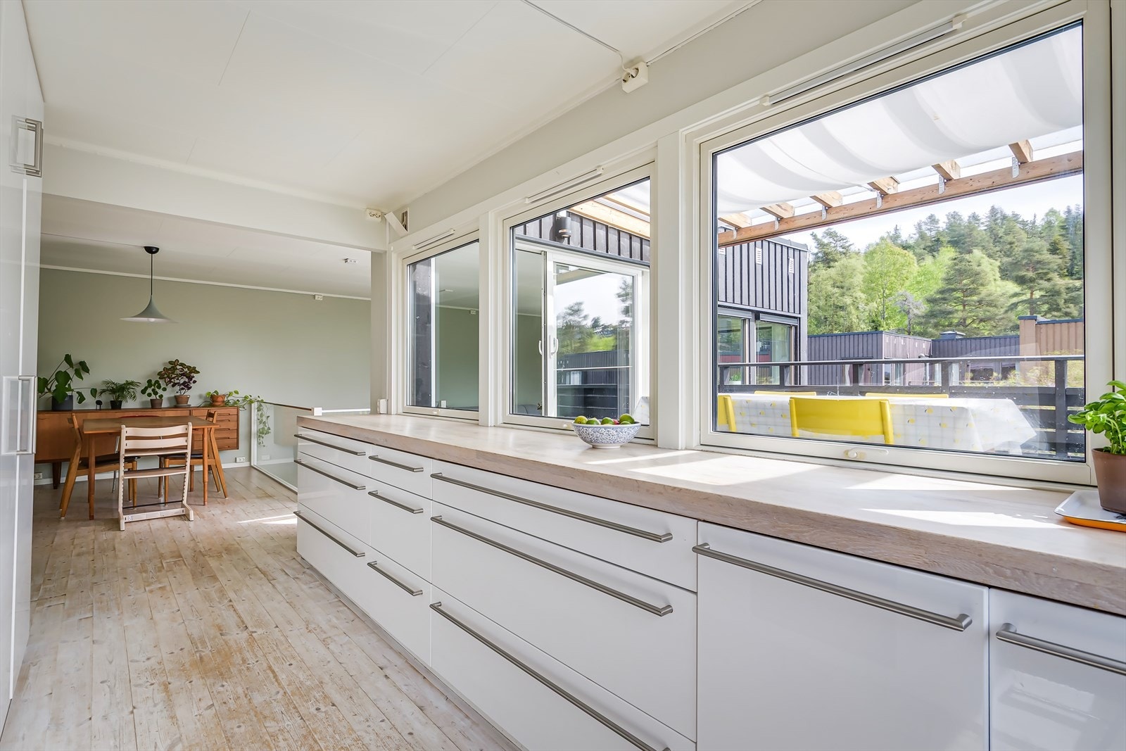 Det er mulighet for å bygge ut kjøkkenet. Forhåndsgodkjente tegninger foreligger! Galleribilde