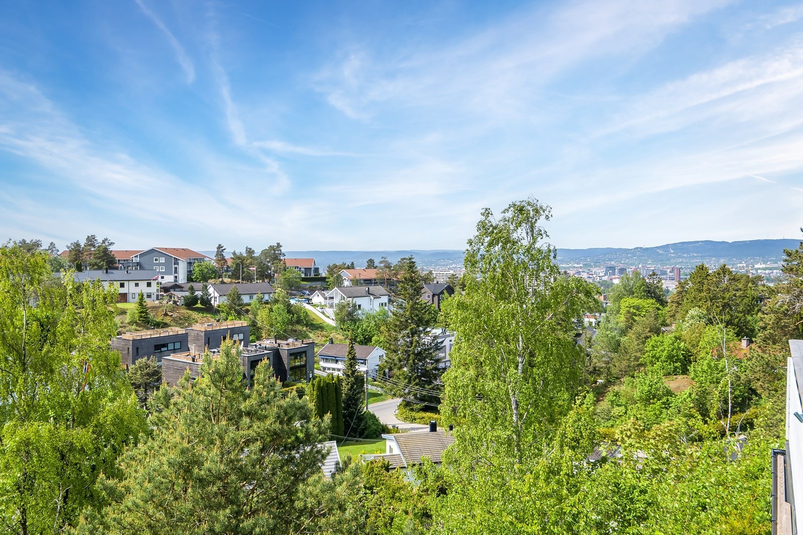 Fra marka i øst til sentrum i vest - En utsikt du ikke blir lei! Galleribilde