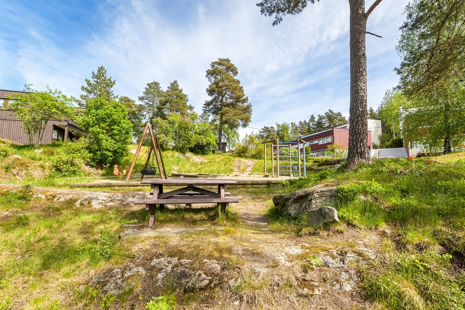 Området byr på flotte naturopplevelser og rekreasjon kun få meter fra boligen Galleribilde