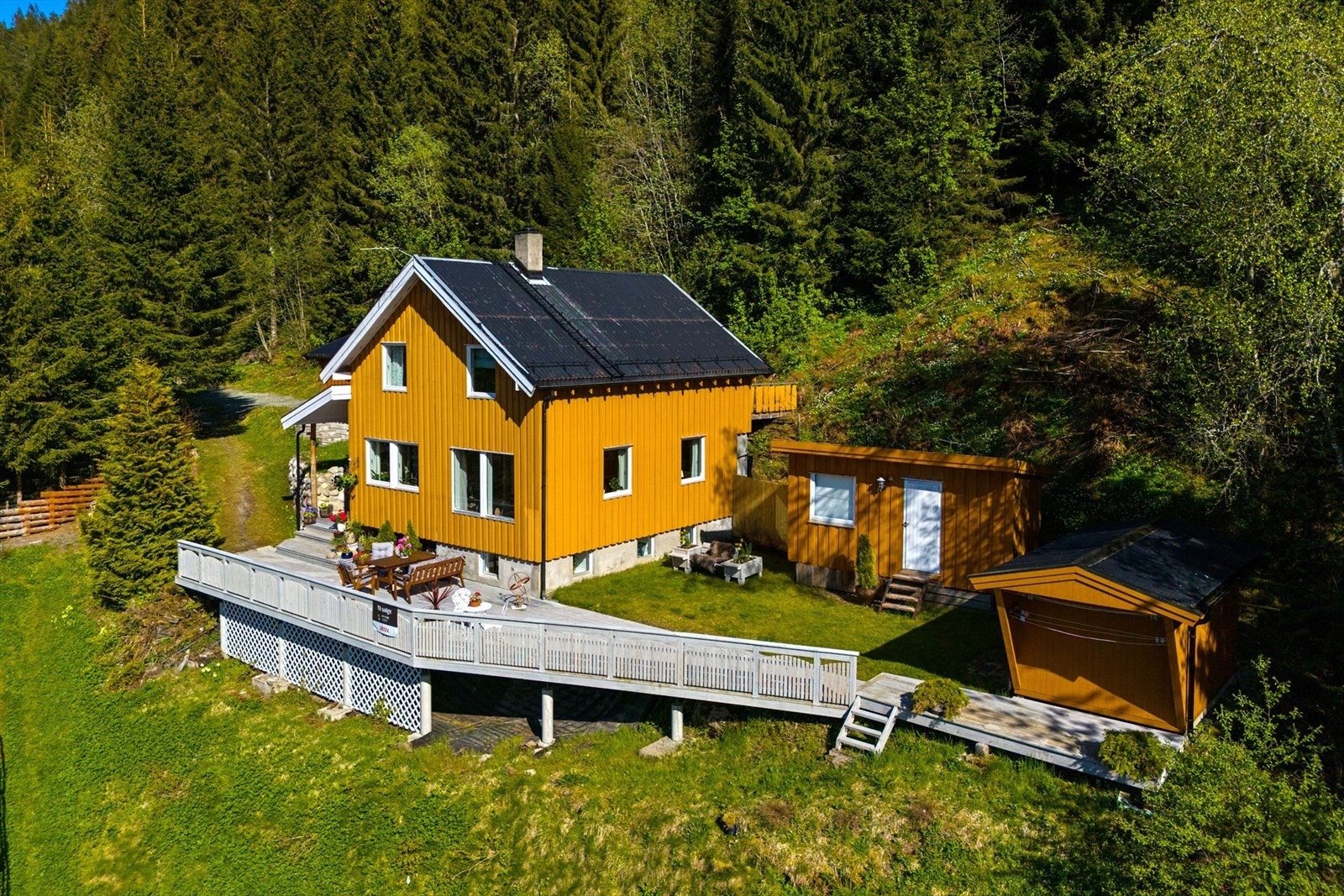 Aktiv Eiendomsmegling v/ Ludvig Bøgseth har gleden av å presentere Osvegen 160B! Galleribilde