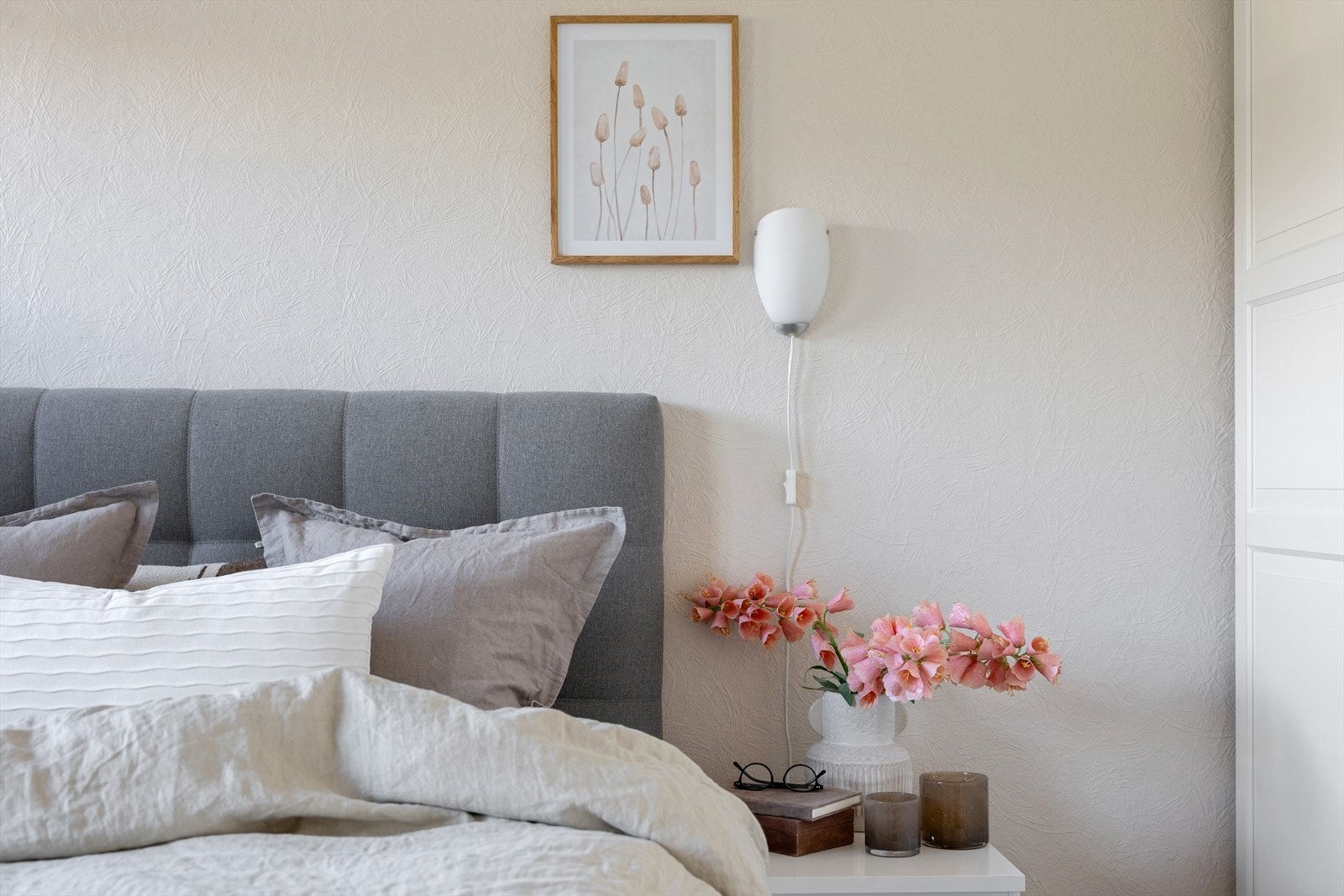 Soverommet måler hele 12,8 m². Galleribilde
