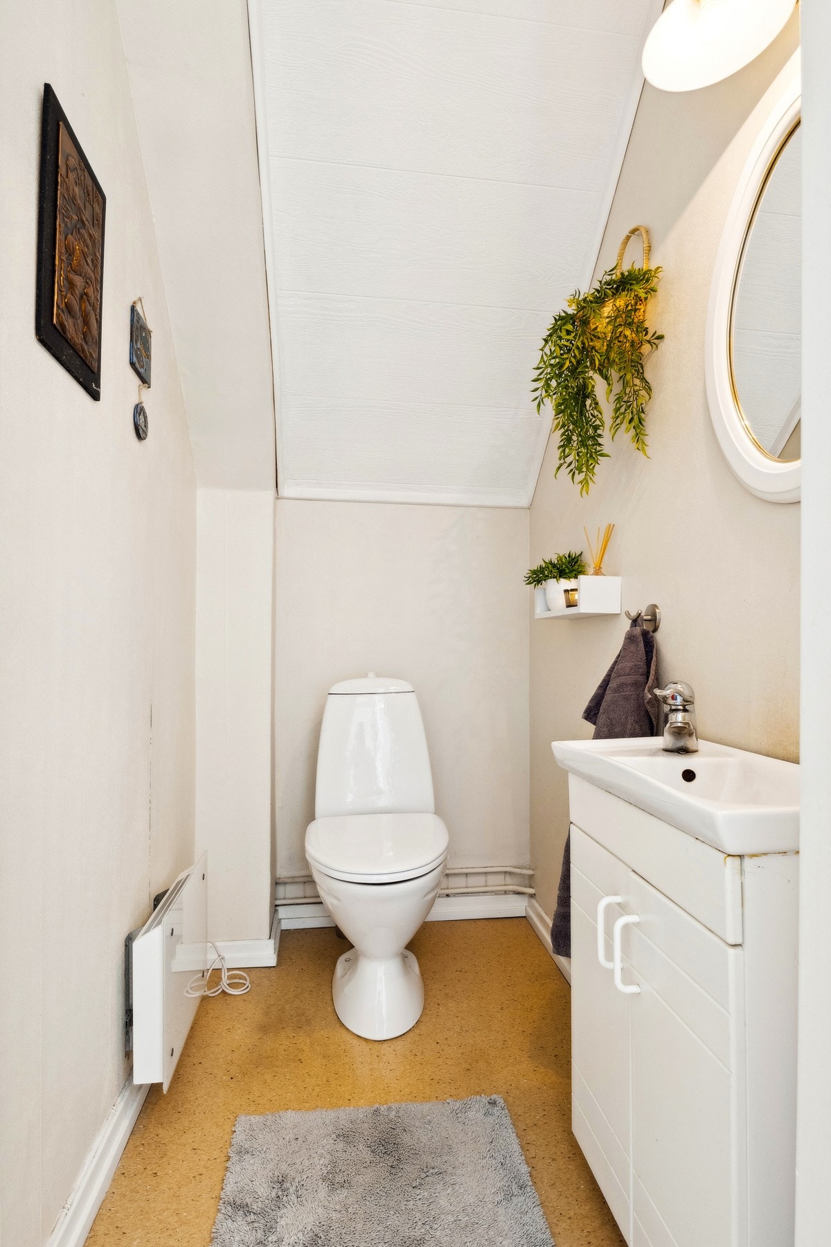 Toalettrom ligger like ved bad i 2.etasje. Galleribilde