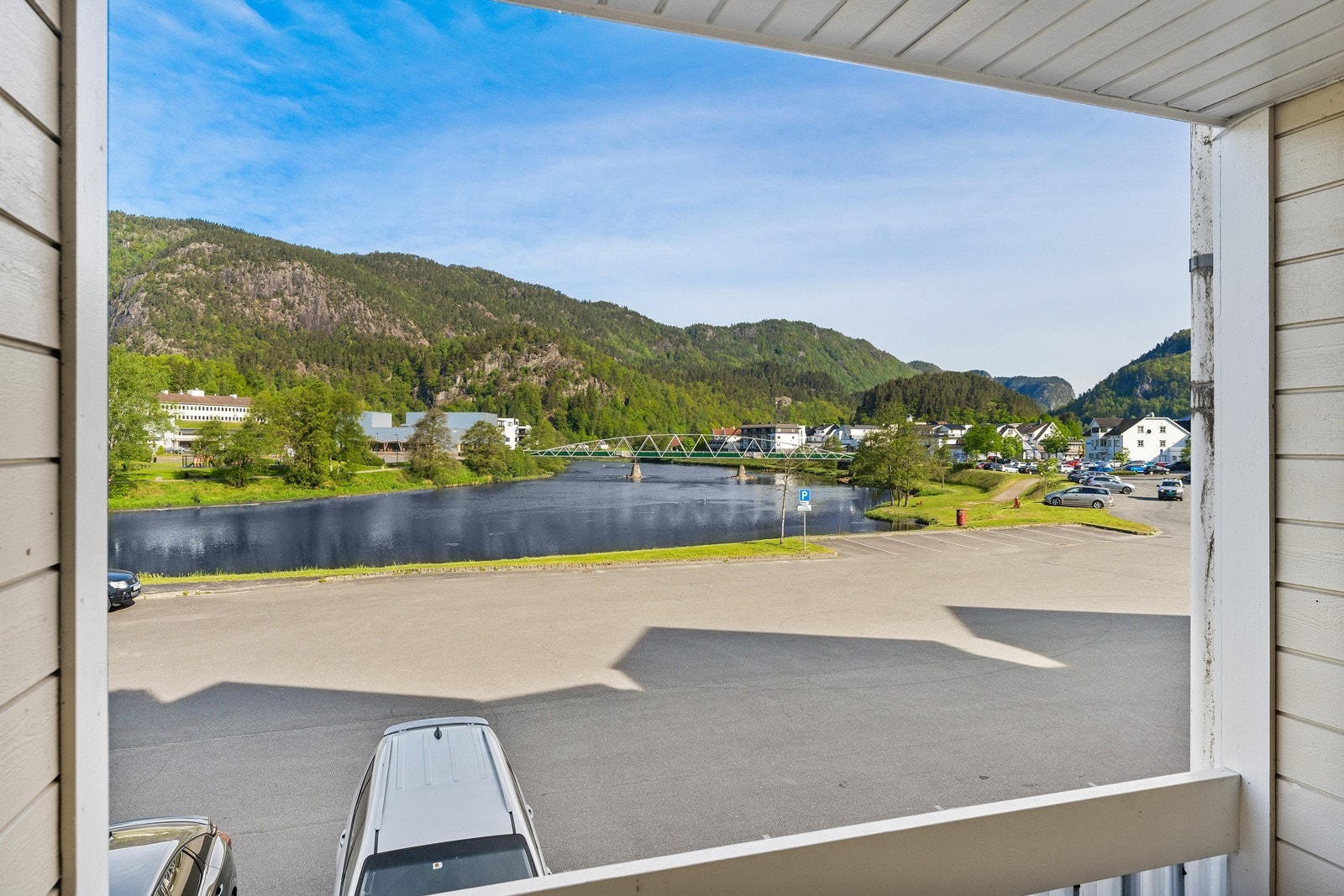 Utsikt fra balkong. Galleribilde