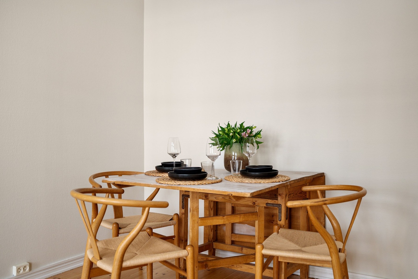 Ta kontakt for å avtale privatvisning dersom oppsatt visning ikke passer. Galleribilde