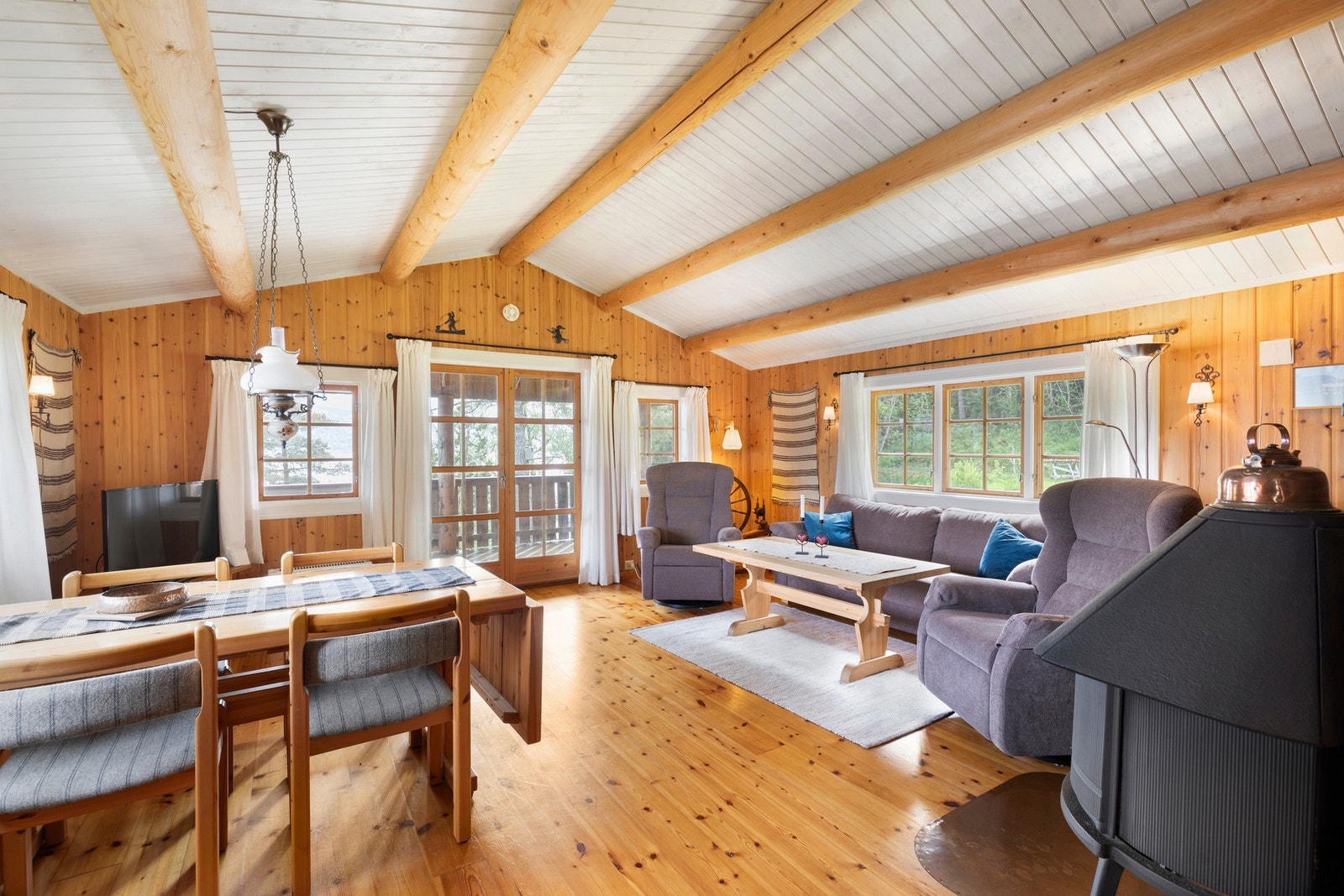 I kombinasjon med mønt himling gir dette en eksepsjonelt god romfølelse Galleribilde