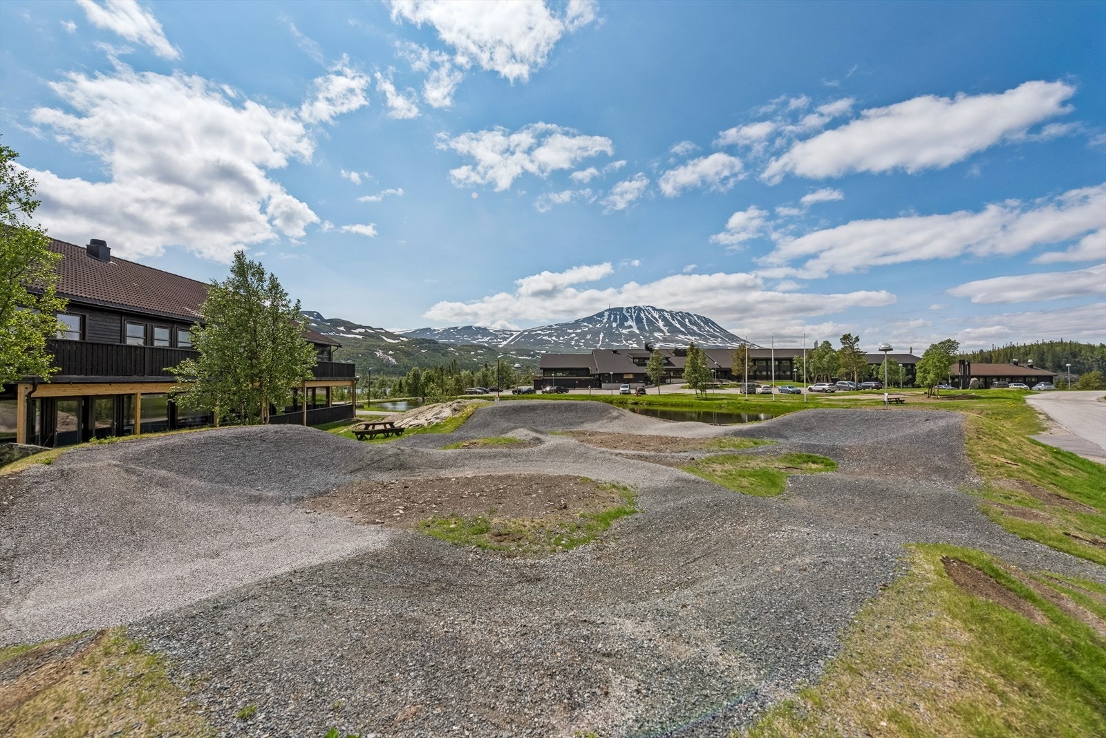 Pumptrack for sykkel/BMX ved Høyfjellshotellet. Galleribilde