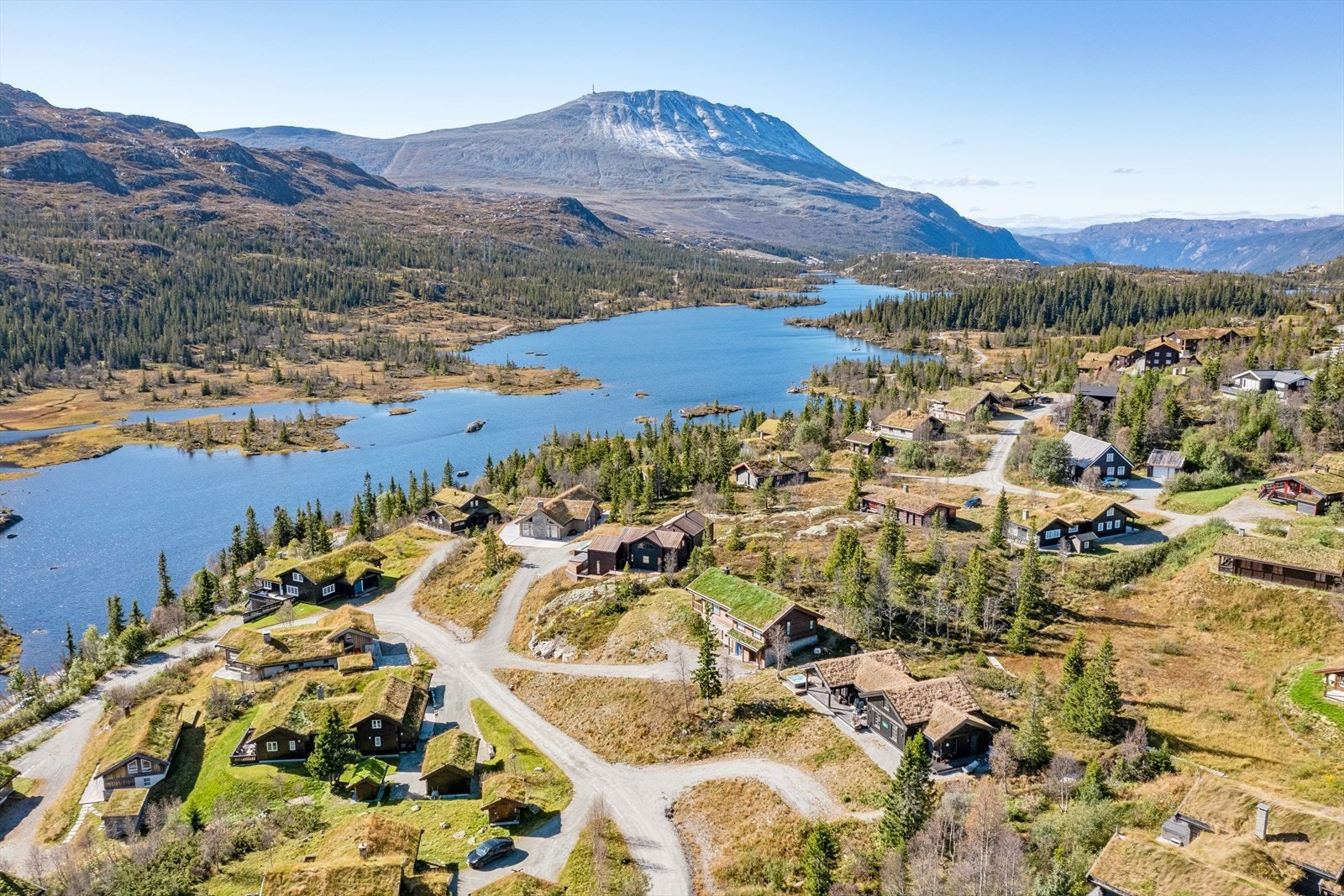 Eiendommen har perfekt lokasjon for alt hva destinasjonen Gausta kan tilby, med bla. ski inn/ski out og langrennsløyper rett utenfor døren. Galleribilde