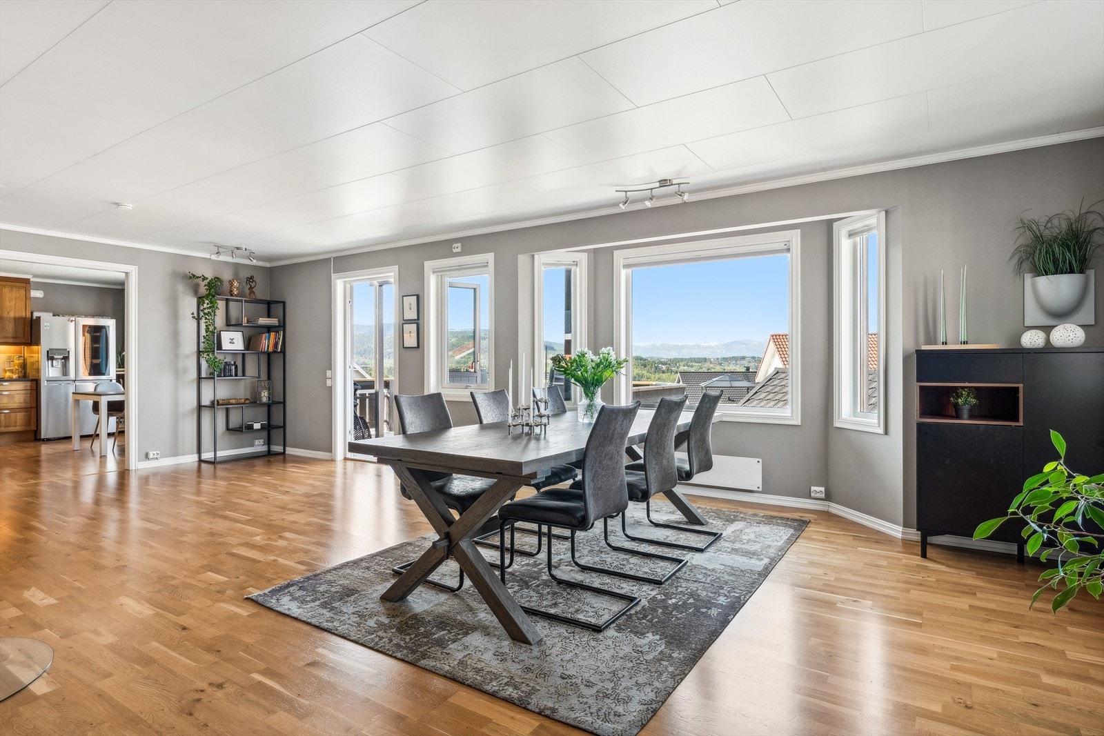 Spisegruppa får god plass i egen sone Galleribilde