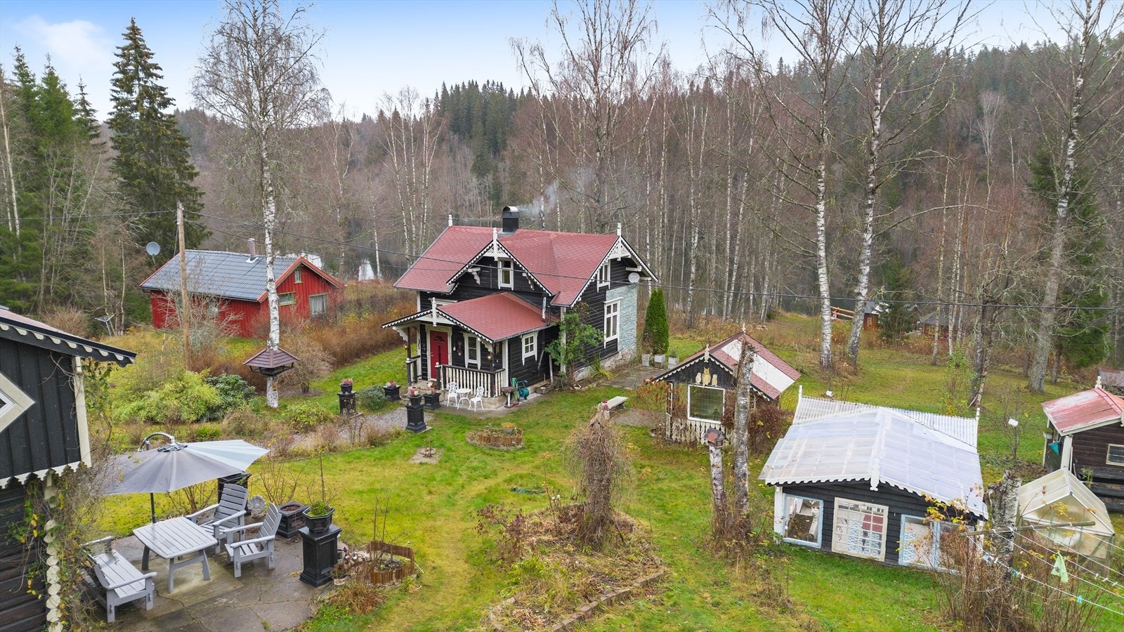 Dette er en sjarmerende fritidseiendom beliggende i rolige og landlige omgivelser. Galleribilde