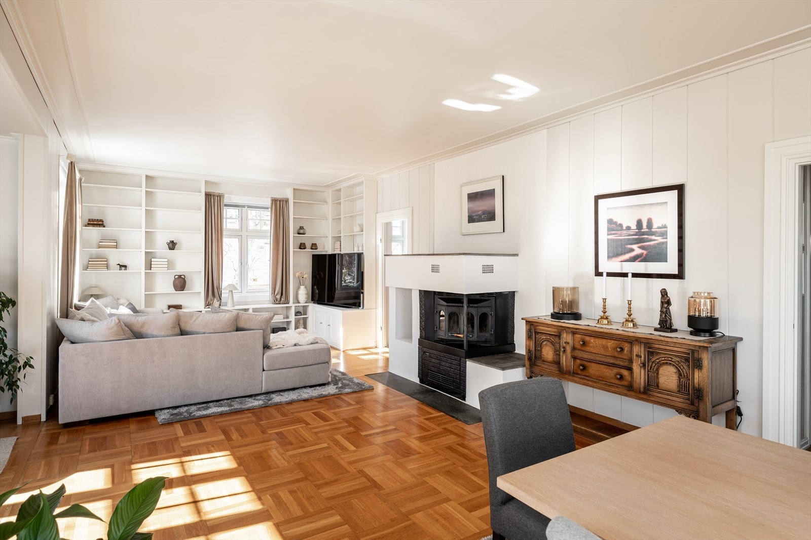 Lekker parkett i hovedetasjen Galleribilde