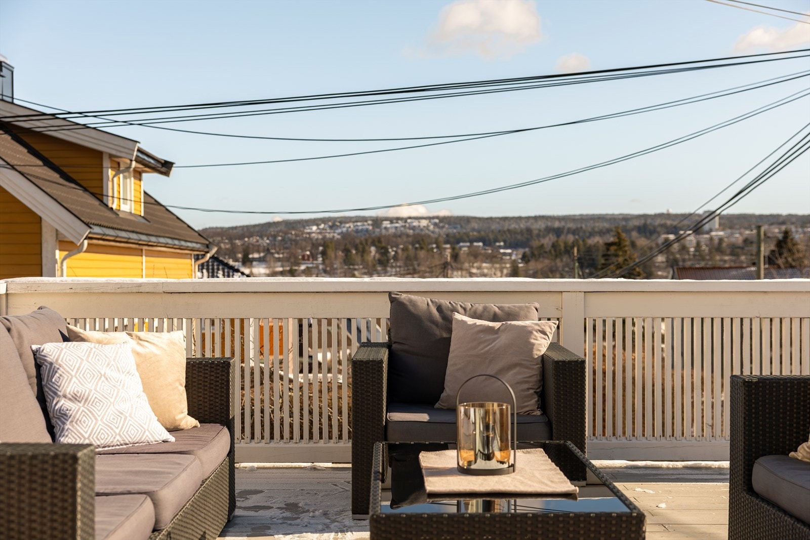 Hyggelig utsyn fra terrassen Galleribilde