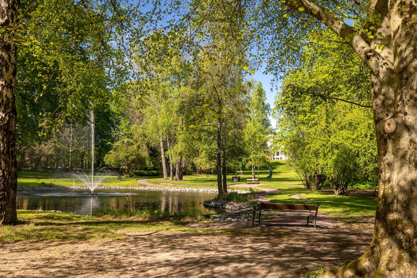 Casinetto borettslag ligger skjermet til i området mellom Frognerparken og Skøyenparken, også kalt Den engelske park Galleribilde