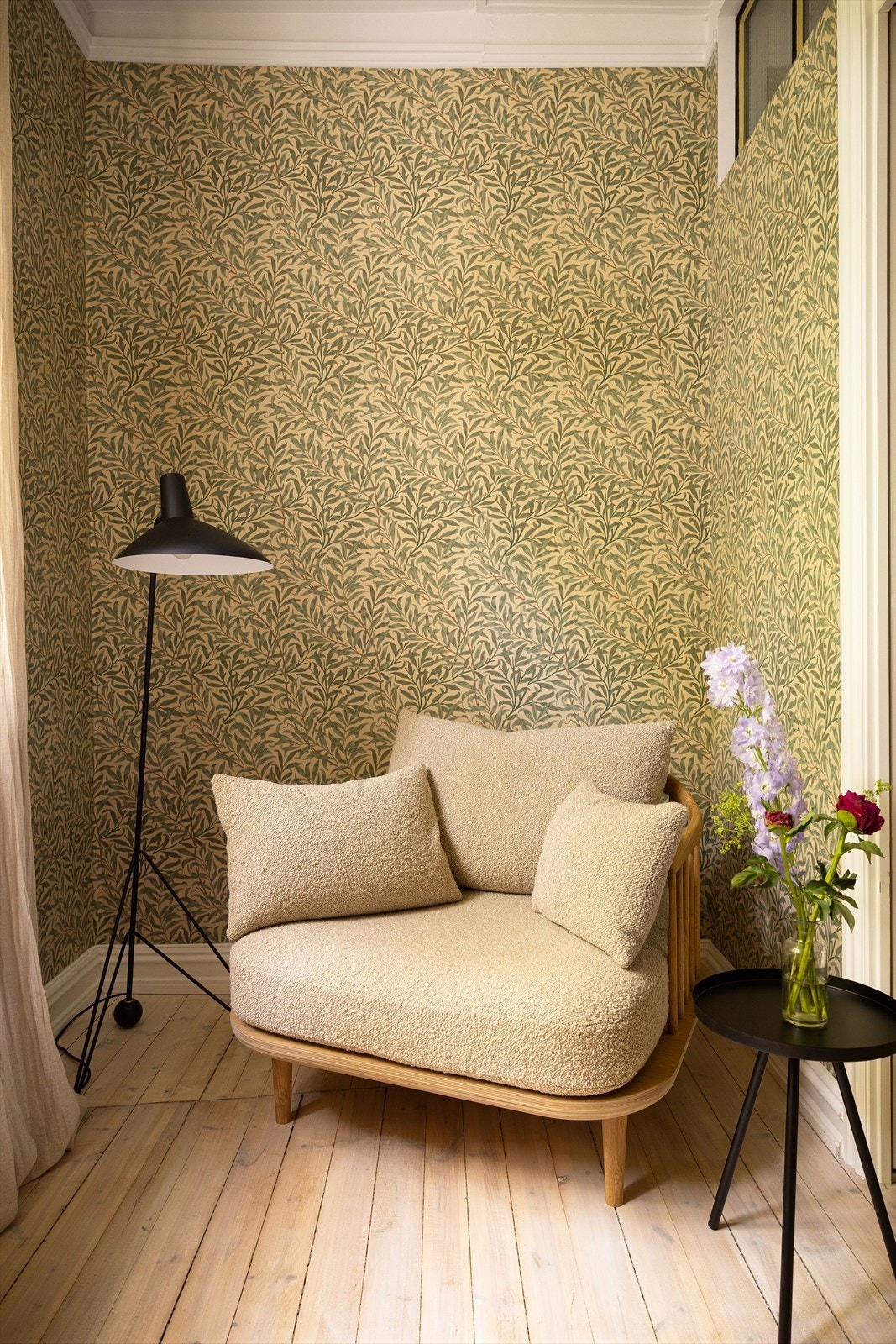 Rommet har plass til enkeltseng, barneseng eller skrivepult. Alternativt plassbygde skap på begge sider, som det perfekte walk-in-closet! Galleribilde