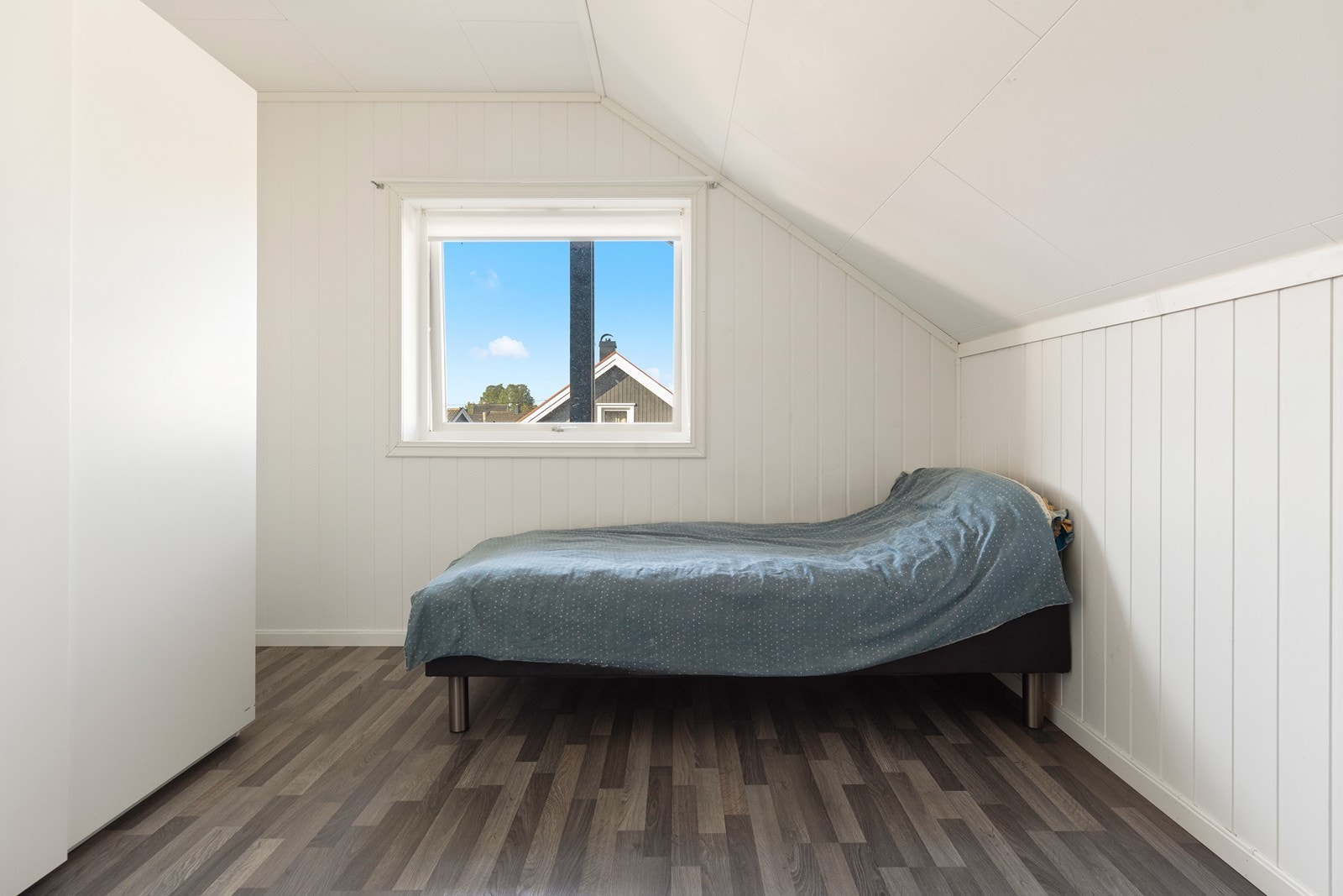 2. etasje - Soverom 2 - Rommene har også plass til evnt. garderobeløsninger. Galleribilde