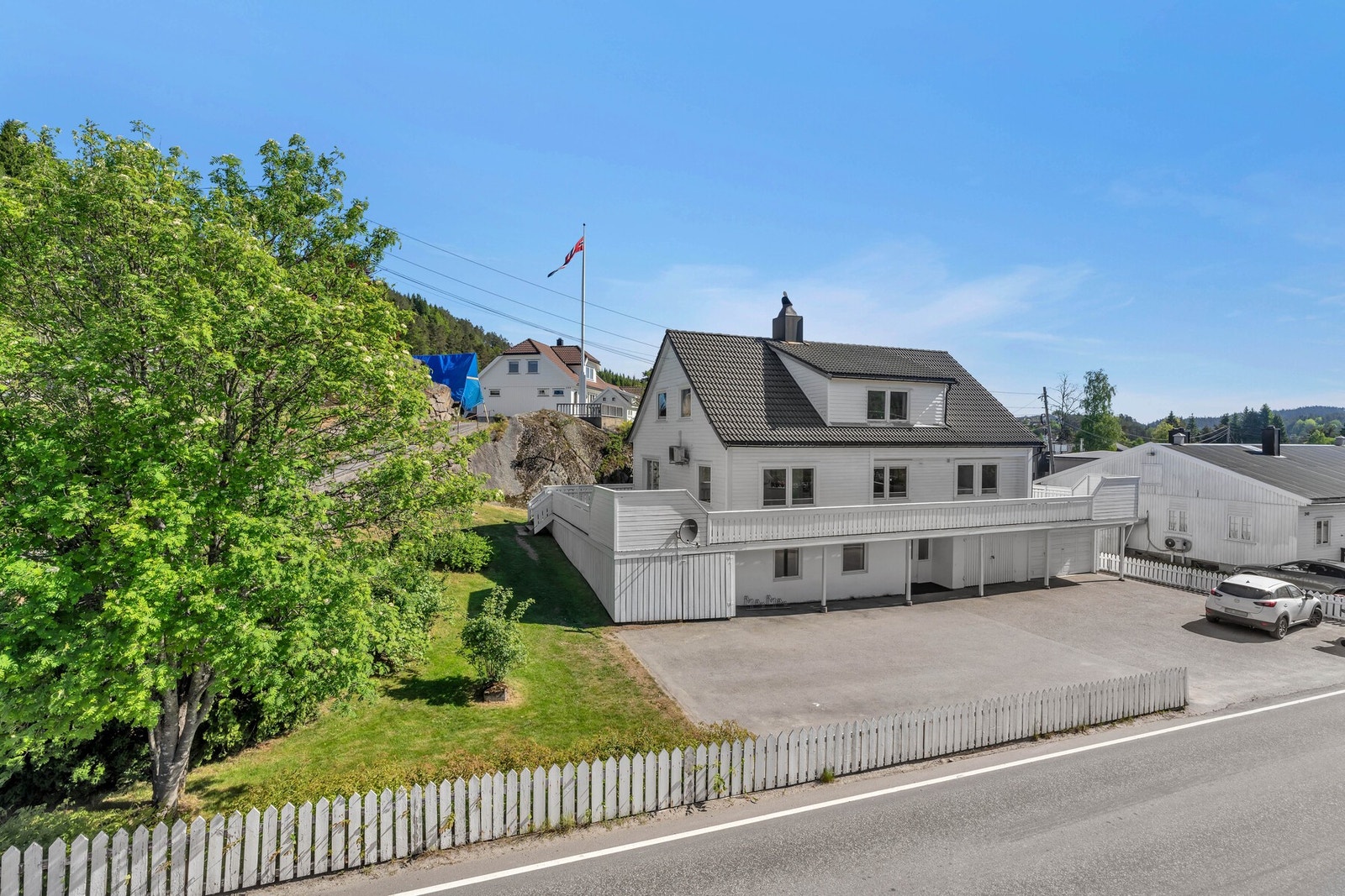 PrivatMegleren v/ Jonas Jaatun har gleden av å presentere Drivenesvegen 244! Galleribilde