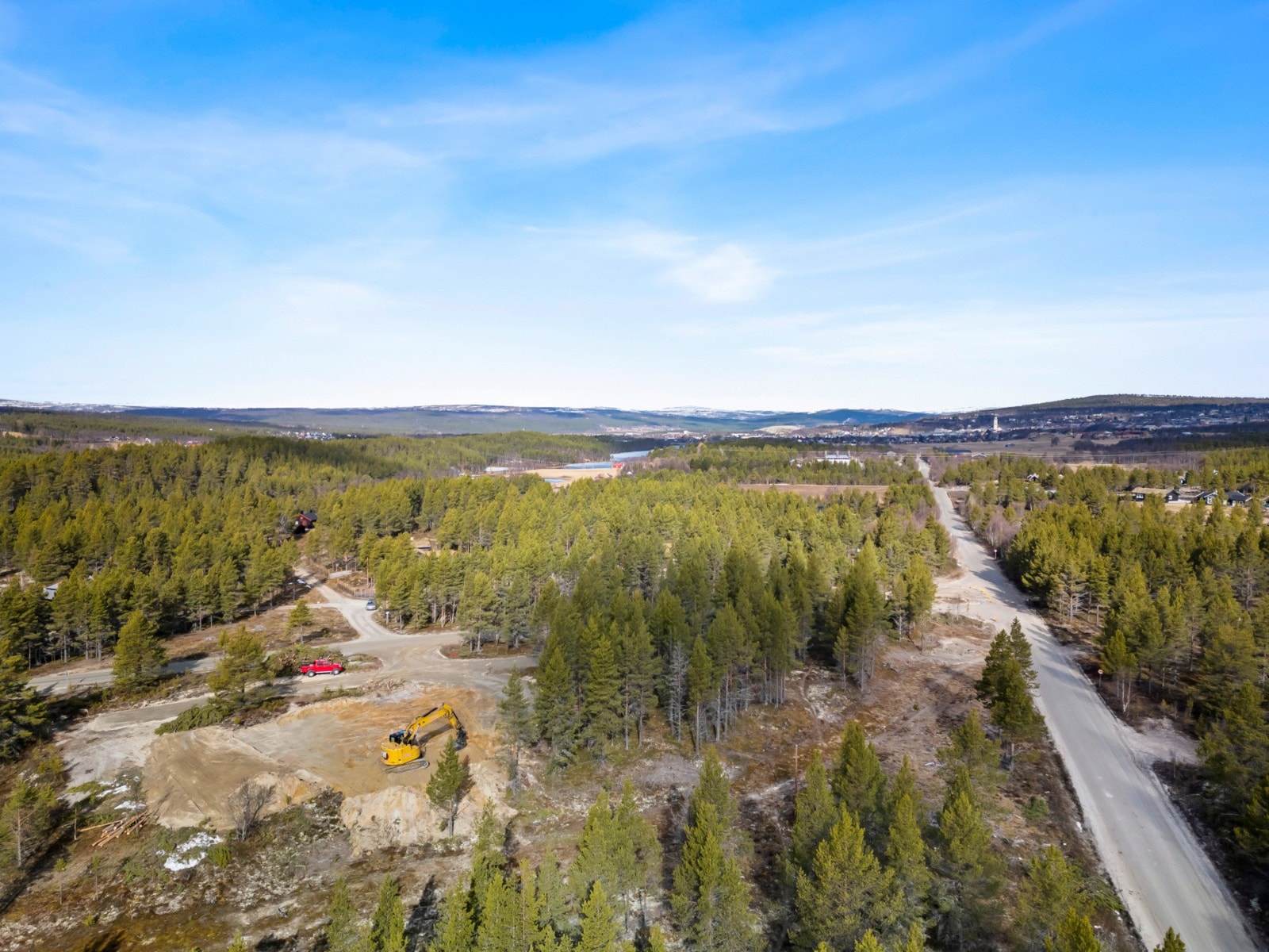 Her bor du i landlige omgivelser, men også kort vei til Sentrum med alt Røros har å by på. Galleribilde