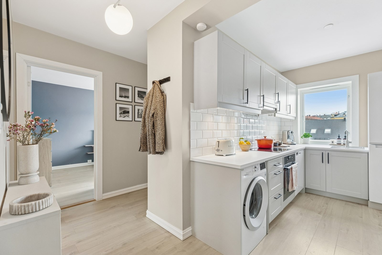 Leiligheten fikk nye vinduer i 2024. Galleribilde