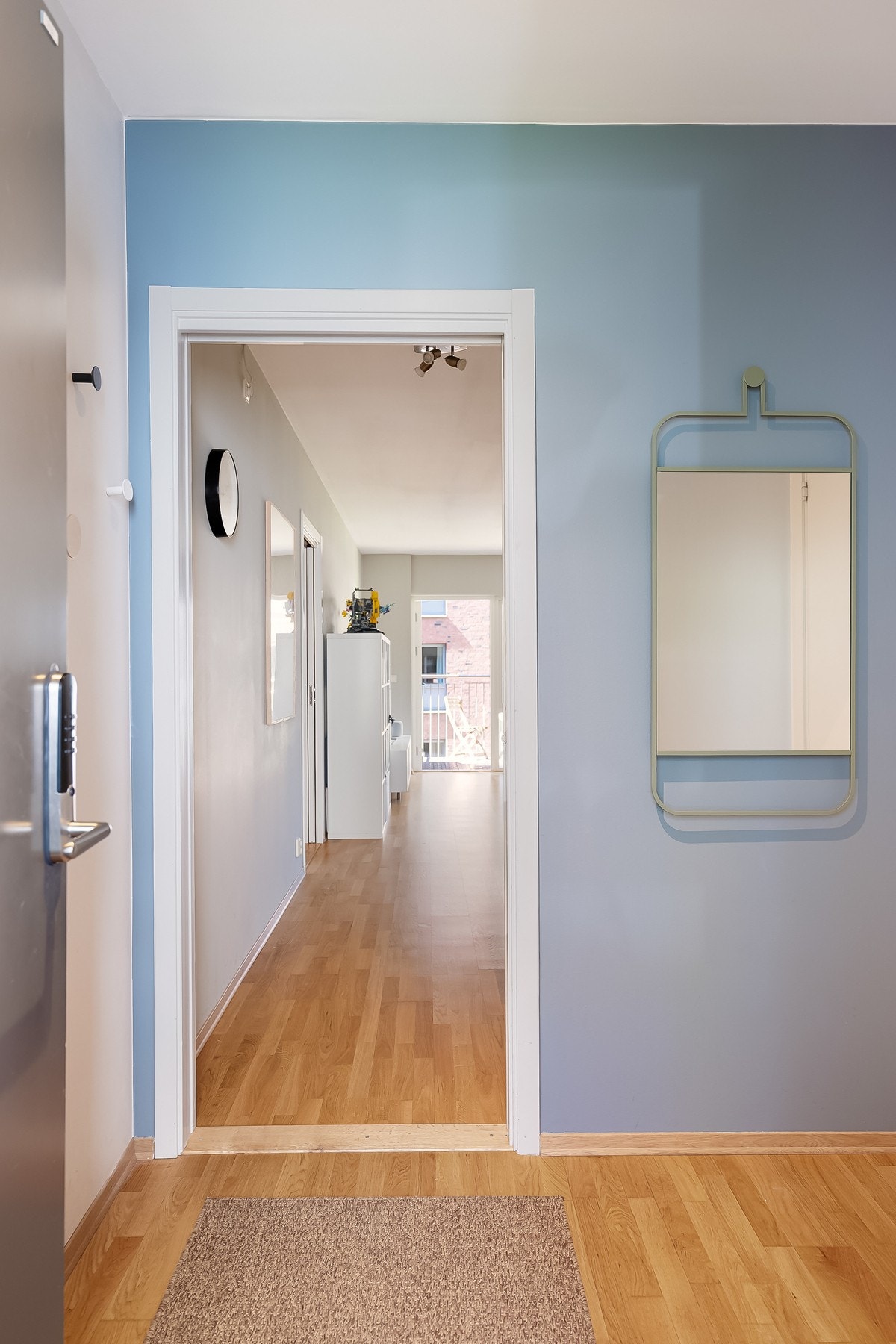 Velkommen inn - det er heisadkomst til etasjeplan. Galleribilde