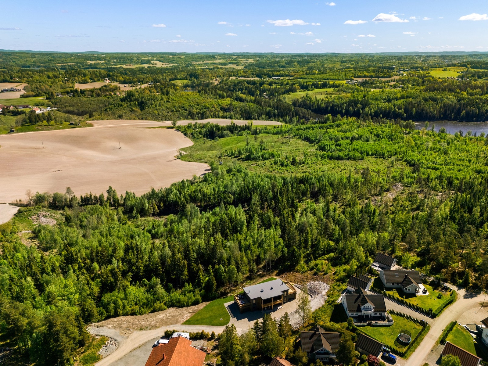 Dronefoto. Galleribilde