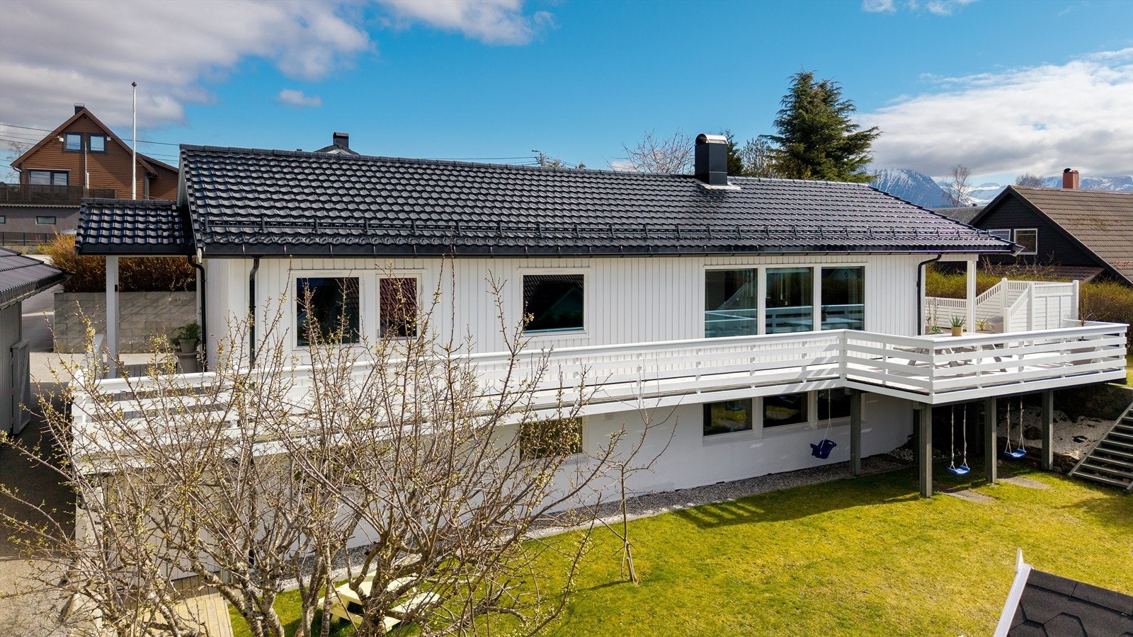 Fasade mot vest Galleribilde