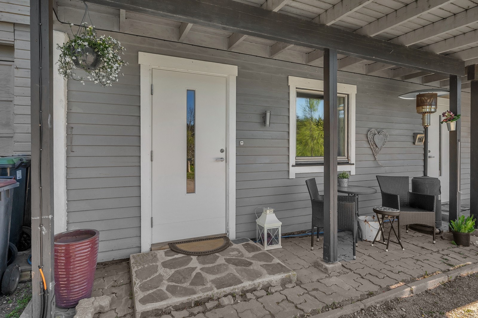 Velkommen inn! Inngangsdør fra 2020. Galleribilde