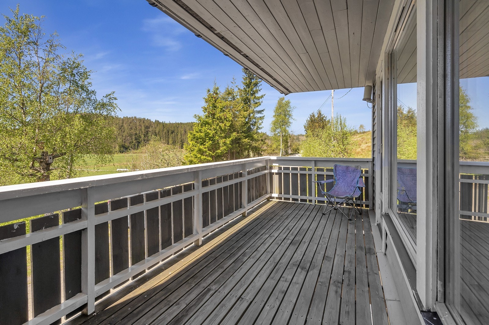 Solrikt. Galleribilde