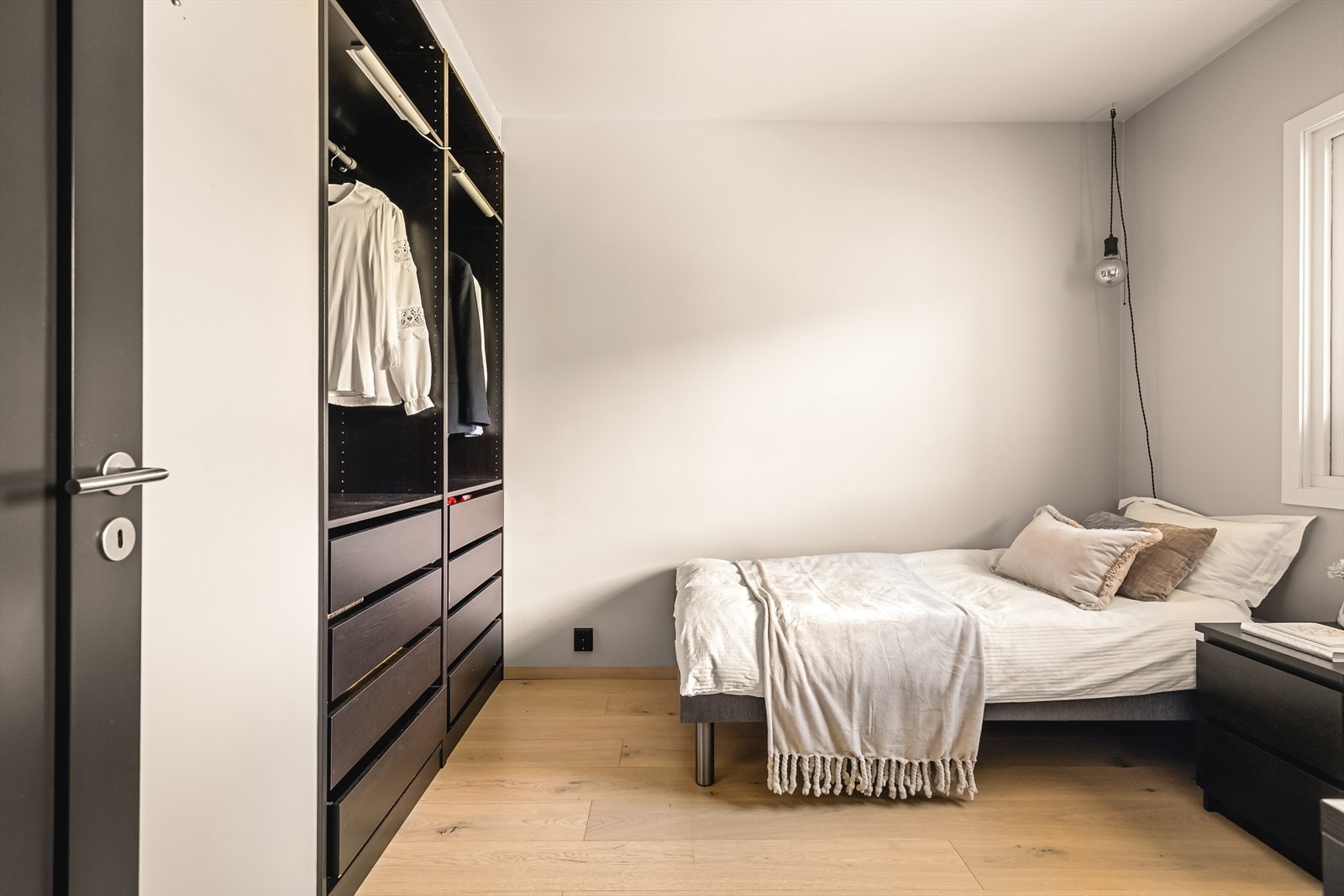 Soverommet har tilkomst fra gang. Galleribilde