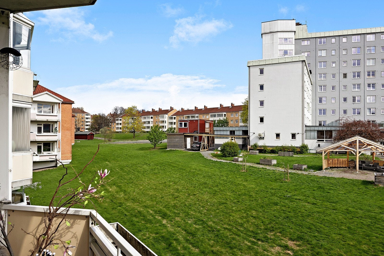 Utsyn fra balkong Galleribilde