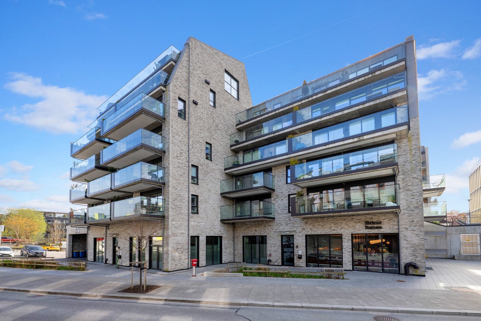 Hjertelig velkommen til Jærveien 5 - Presentert av Daniel Hjorthaug. Galleribilde