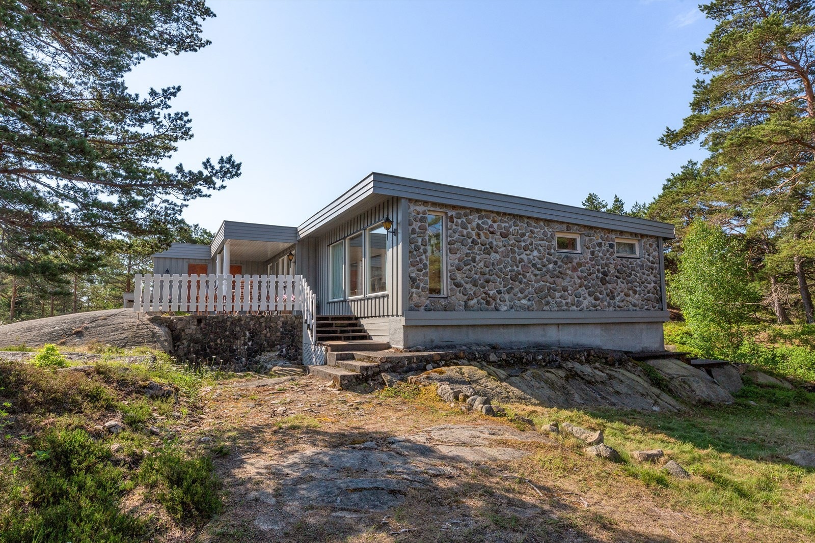 Meget gode p-muligheter rett utenfor hytta Galleribilde