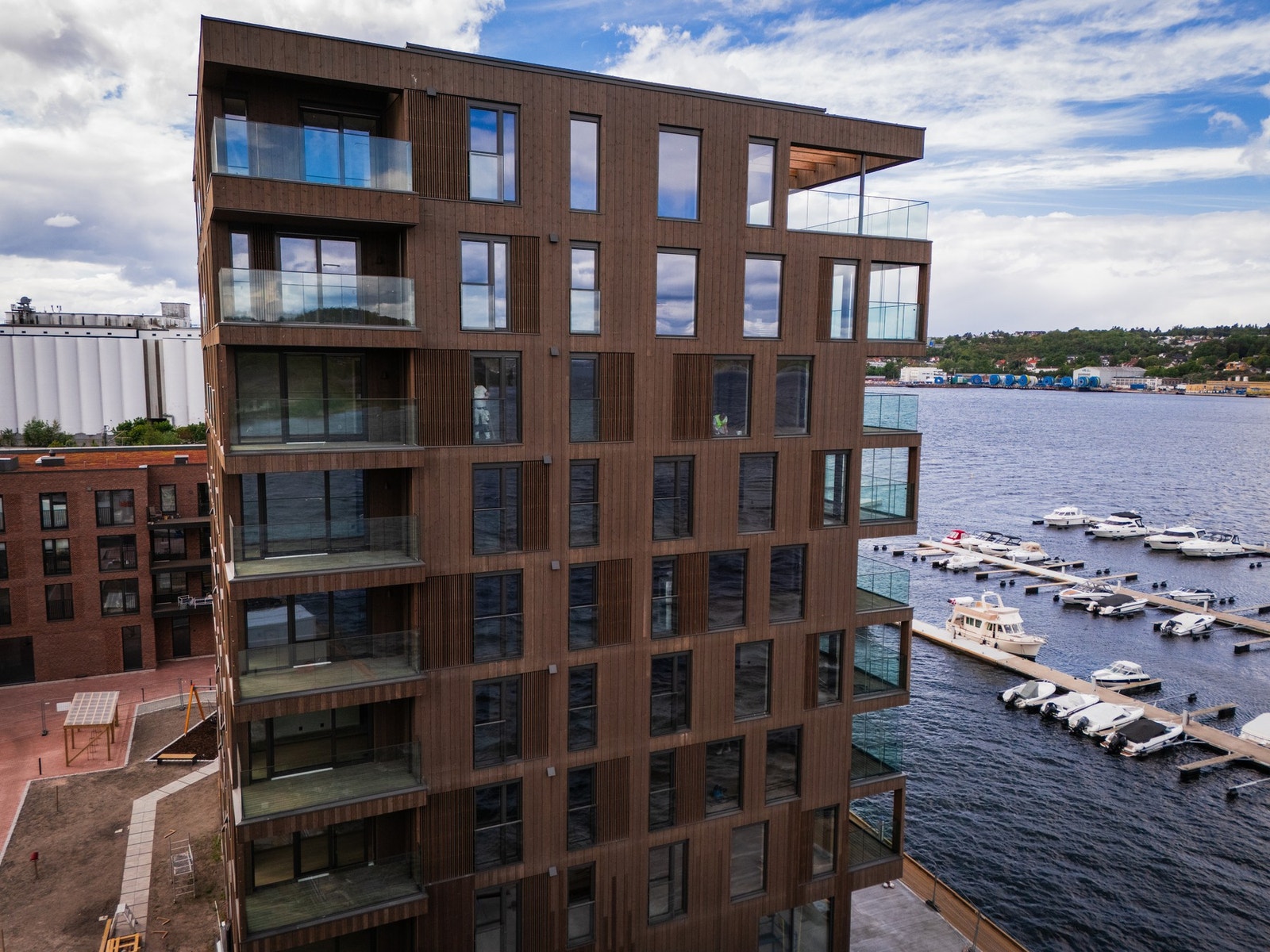 Gjennomgående leilighet med sjelden fin beliggenhet Galleribilde