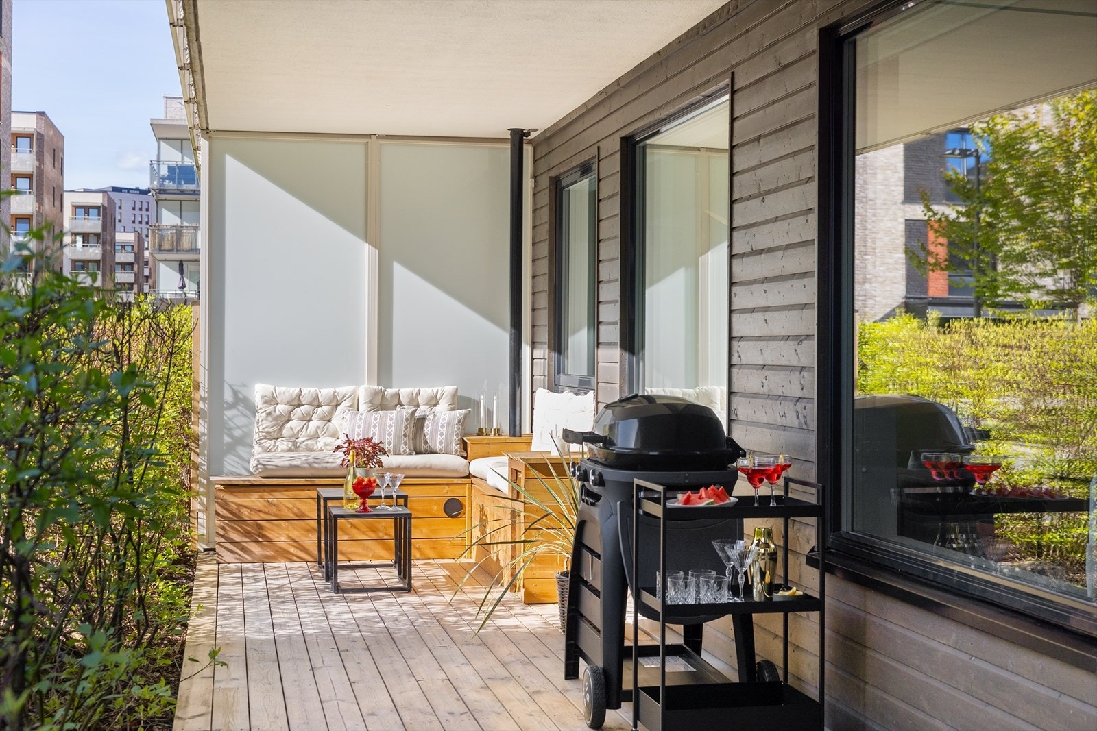 Velkommen til Hans Nordahls gate 48 - en superfin 3-roms med solrik markterasse. En perfekt leilighet for både firbente og små tobente. Galleribilde