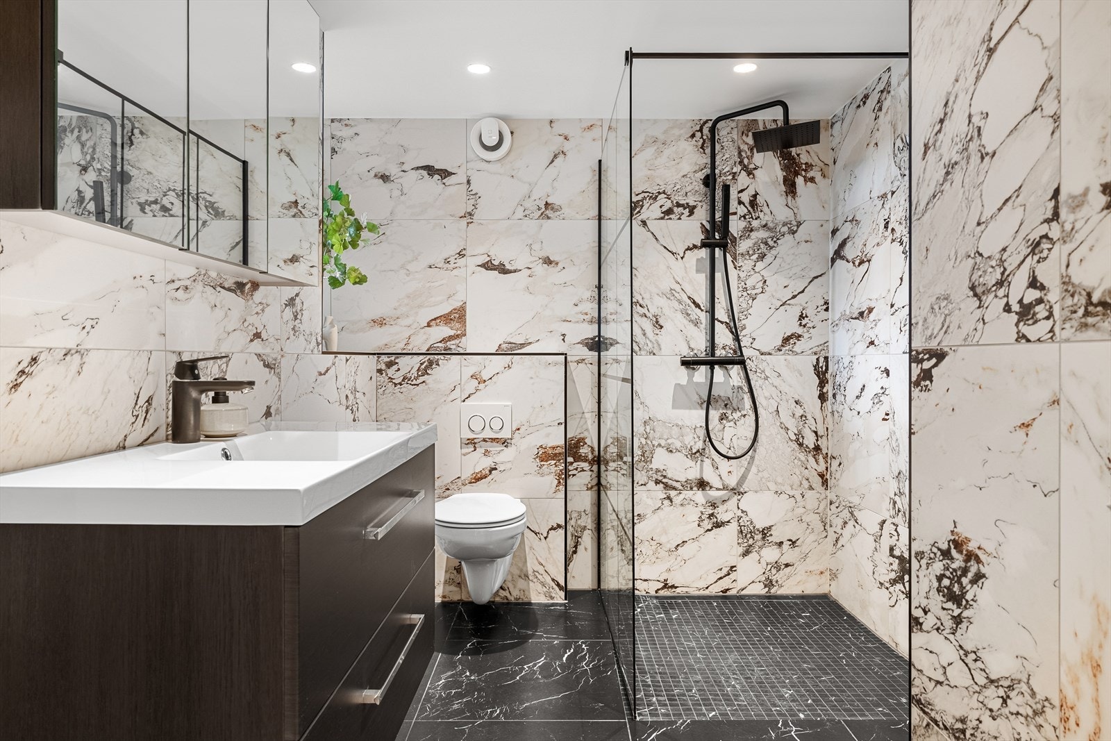 Rålekkert bad som ble pusset opp i 2021 Galleribilde