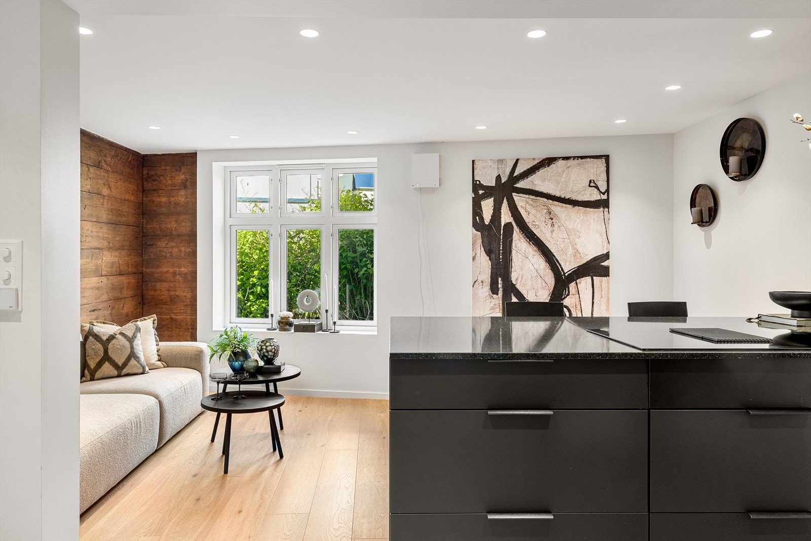 Aktiv Eiendomsmegling v/ Lars Waage har gleden av å presentere Skuteviksveien 23B! Galleribilde