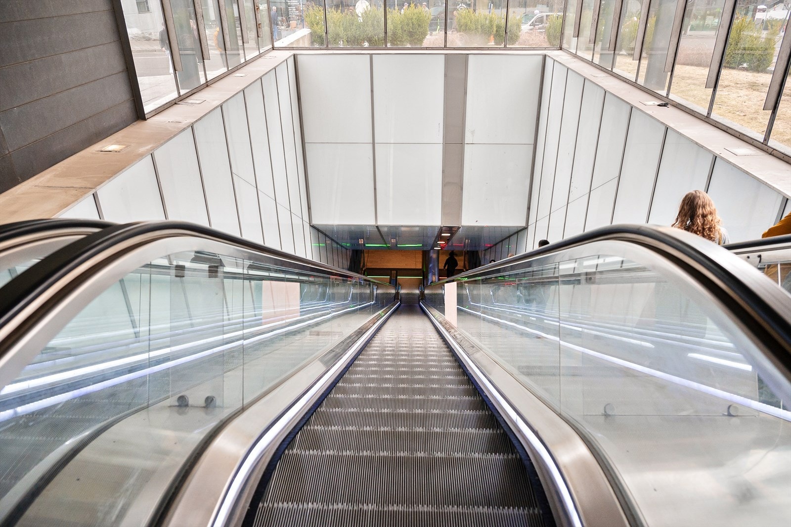 Fra Nydalen er det kun 12 minutter med bane til sentrum. Galleribilde