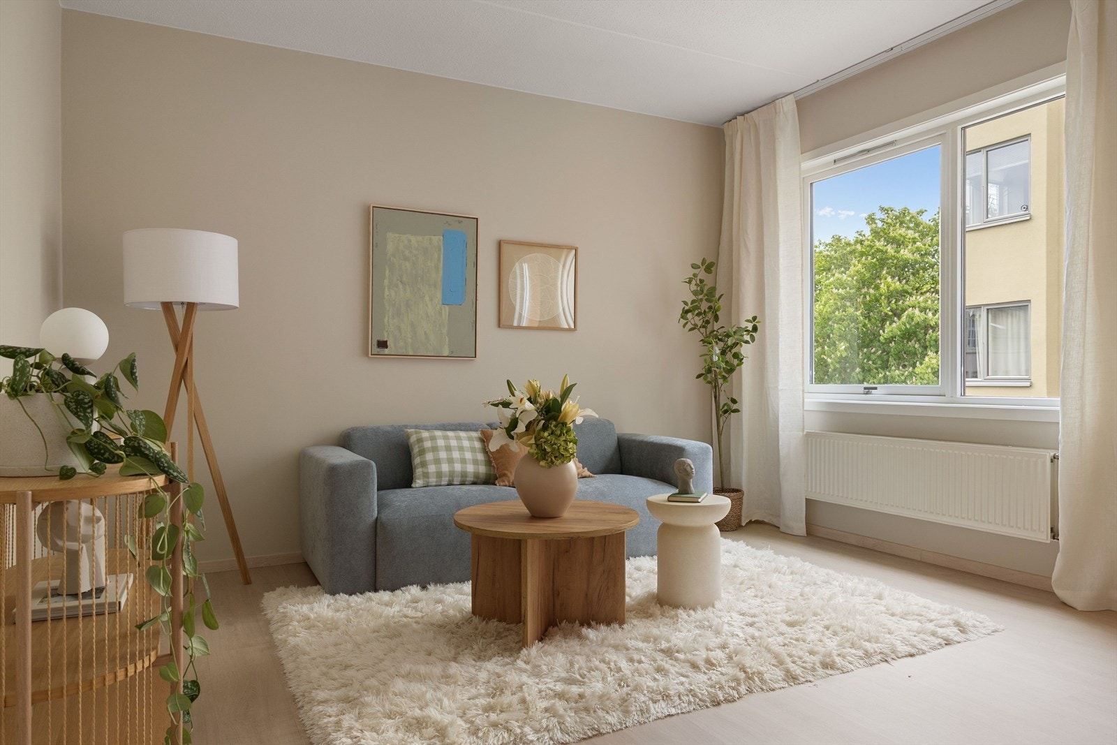 Fra stuen har du adgang til balkong på 7,6 kvm. Galleribilde