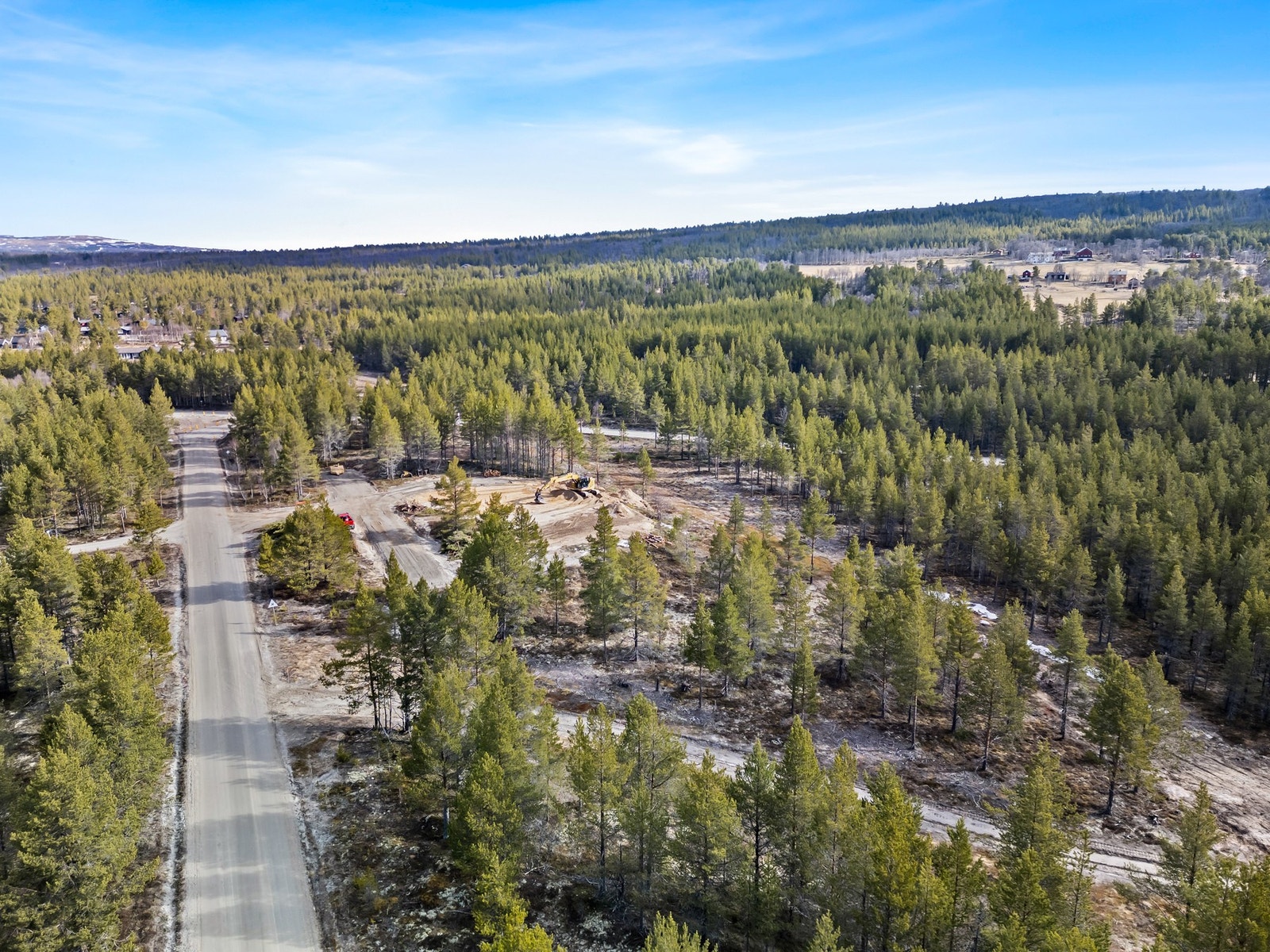 Det tillates etablert inntil 4 bygg pr. tomt. Galleribilde