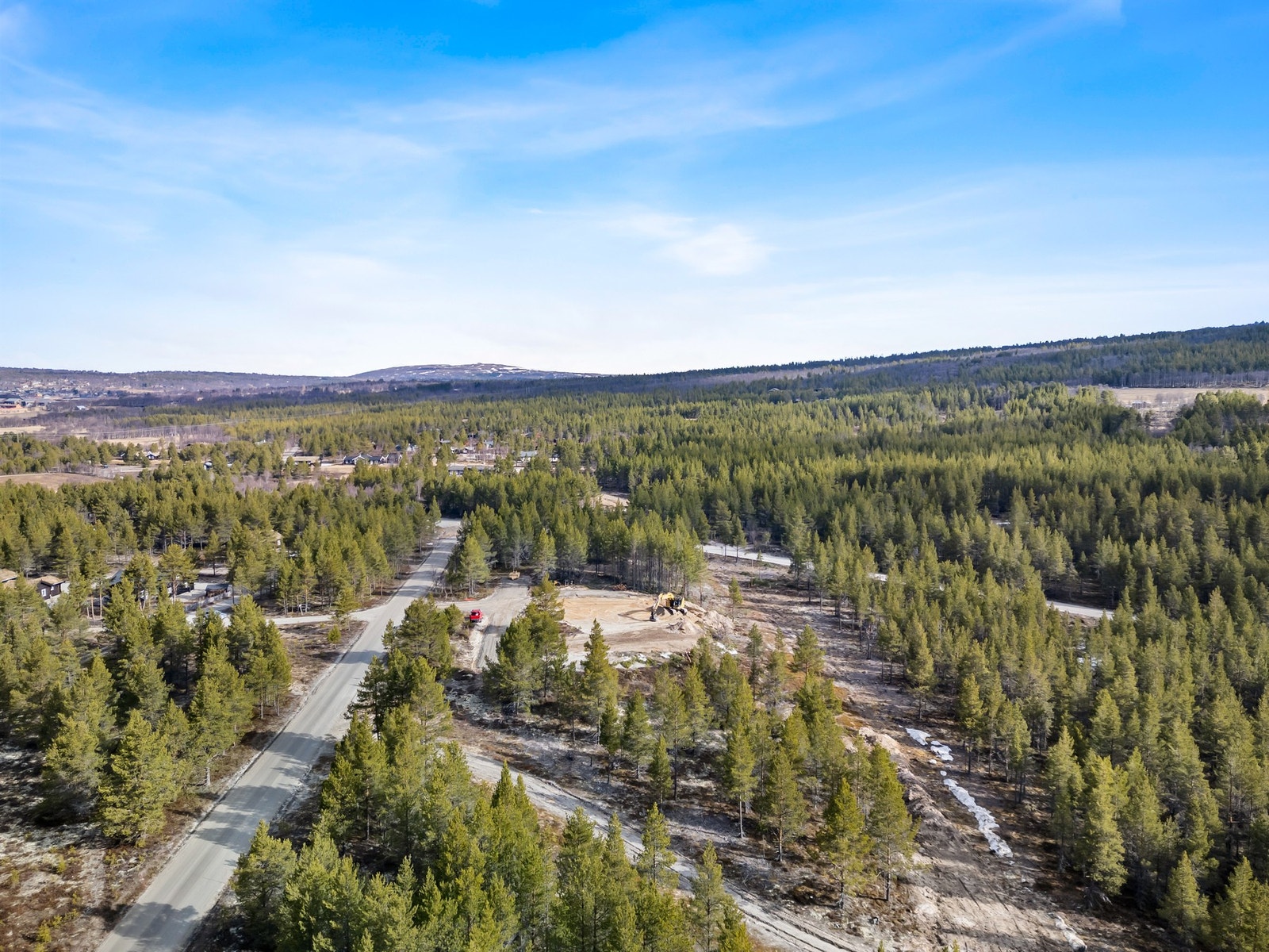 Maksimal utnyttelsesgrad pr. tomt er regulert til 400 m2 BRA og inntil 30 % BYA Galleribilde