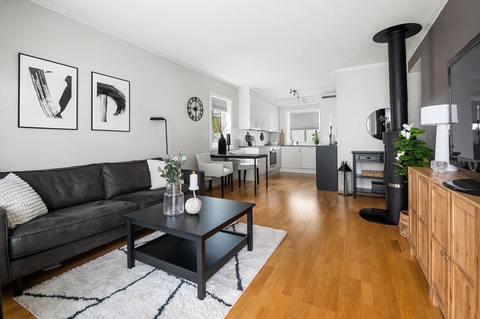 En attraktiv leilighet beliggende i populære Husbyhagen. Galleribilde