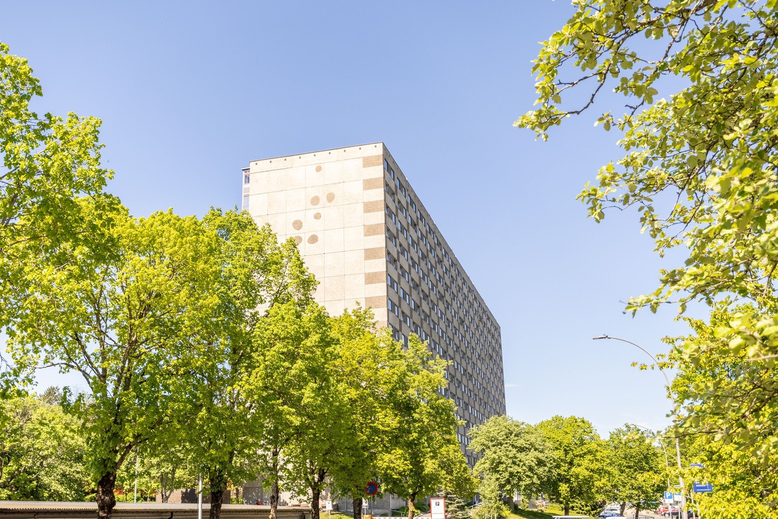 Borettslaget ligger i frodige omgivelser. Galleribilde