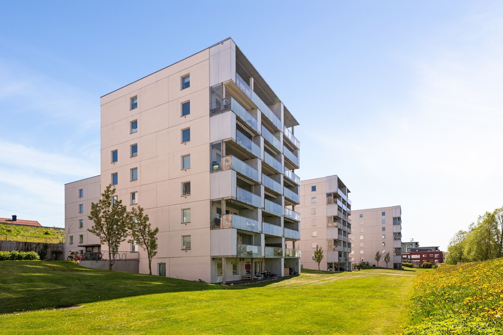 Pen og moderne bygård i et attraktivt og sentralt område. Galleribilde