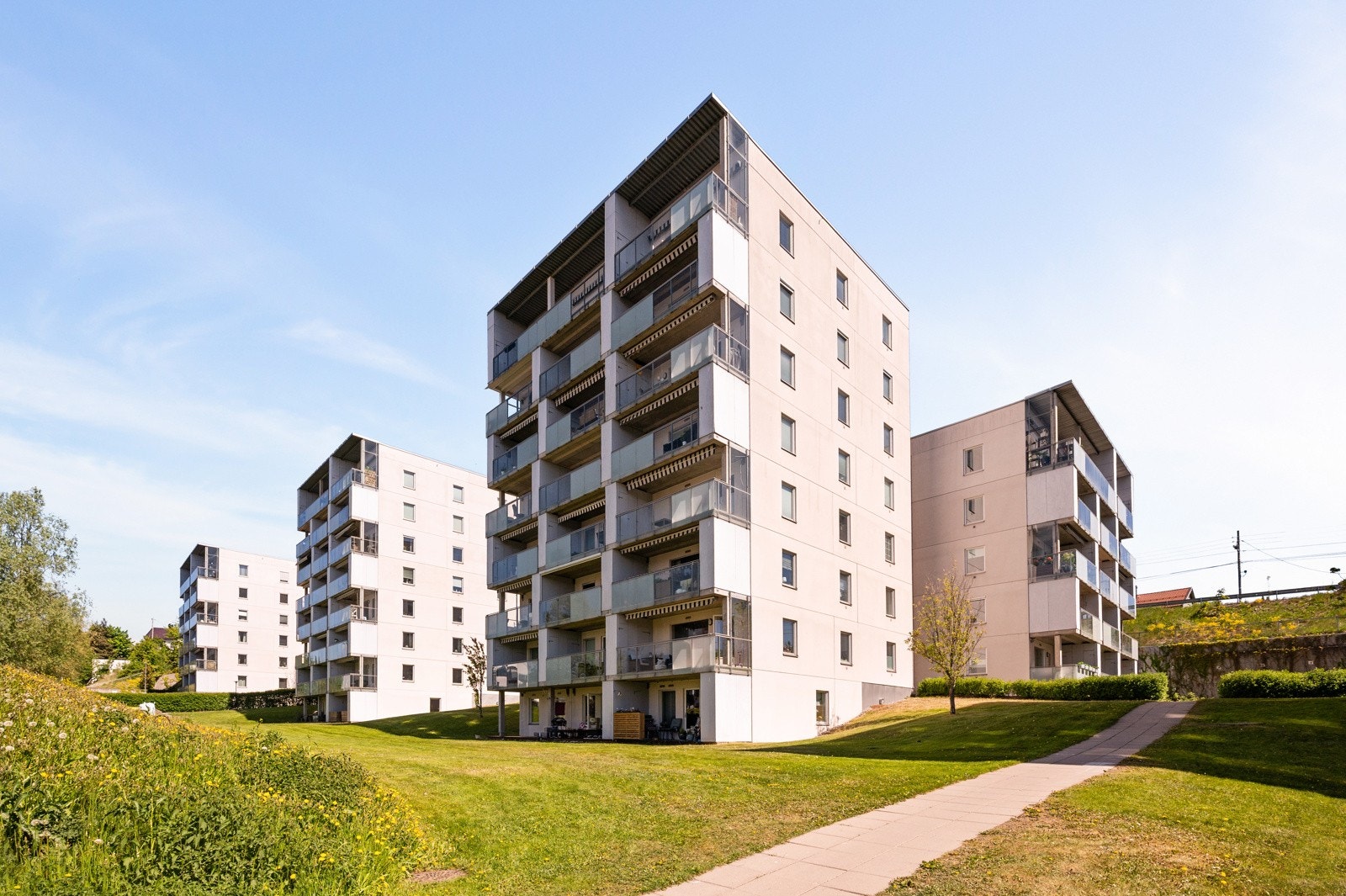 Kort vei til kollektivtransport, butikker og rekreasjonsområder. Galleribilde