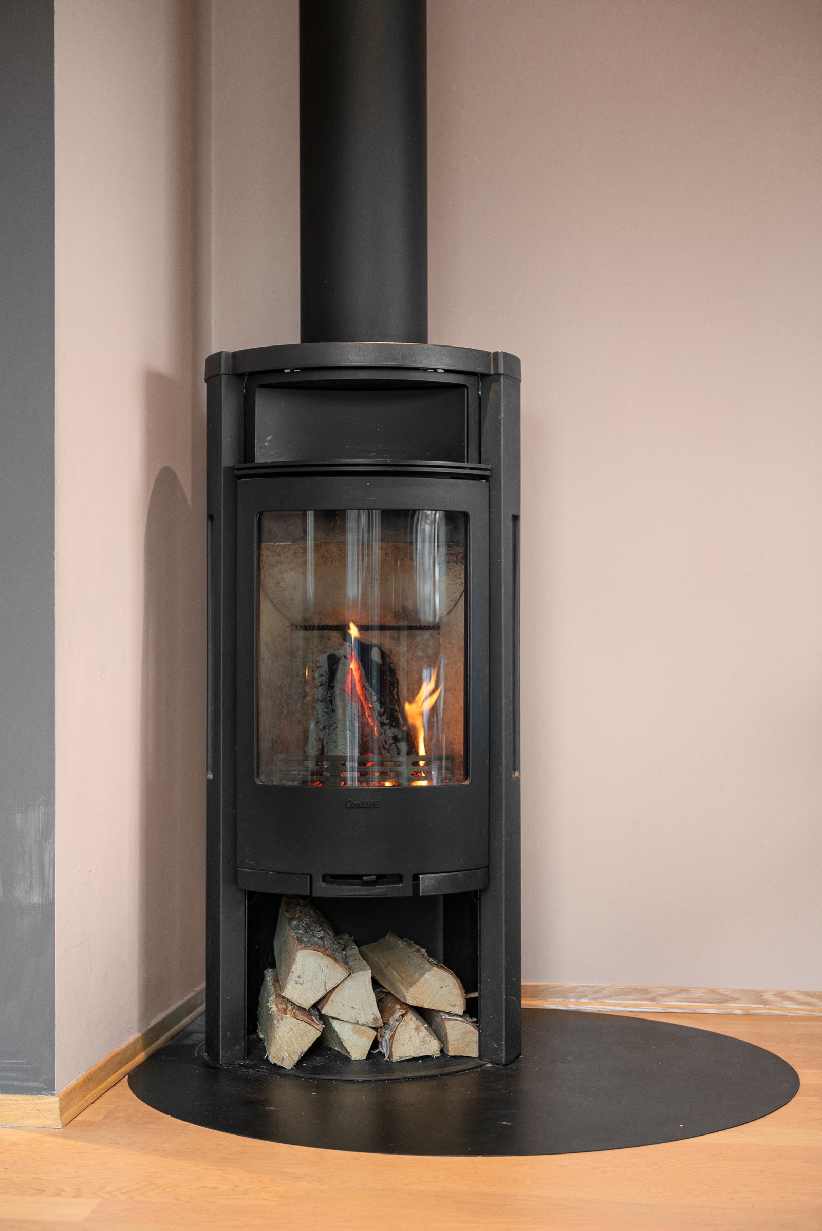 Peisovn i stuen Galleribilde