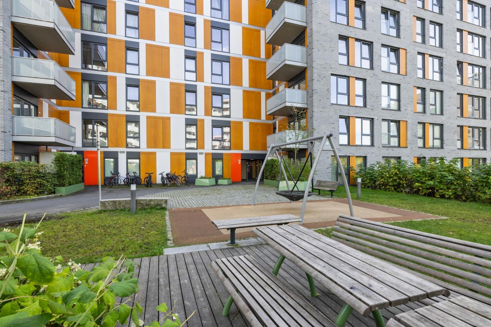 Flere sittegrupper i fellesområdet Galleribilde